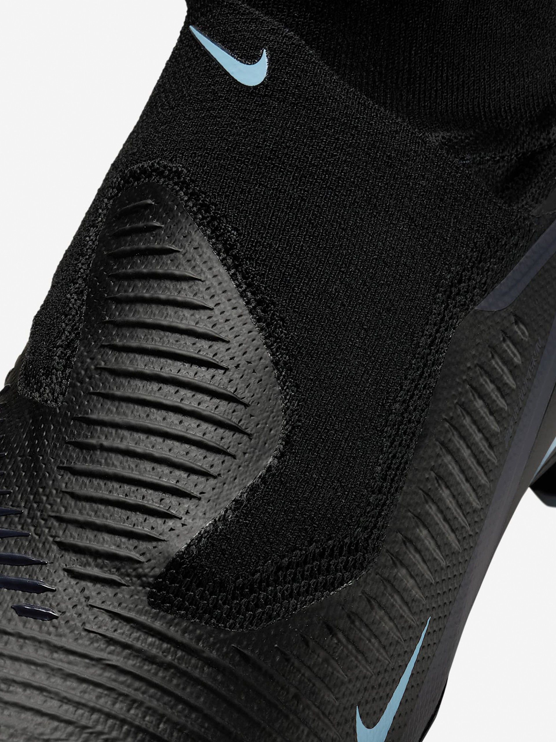 Nike Phantom 6 High Pro FG Football Boots