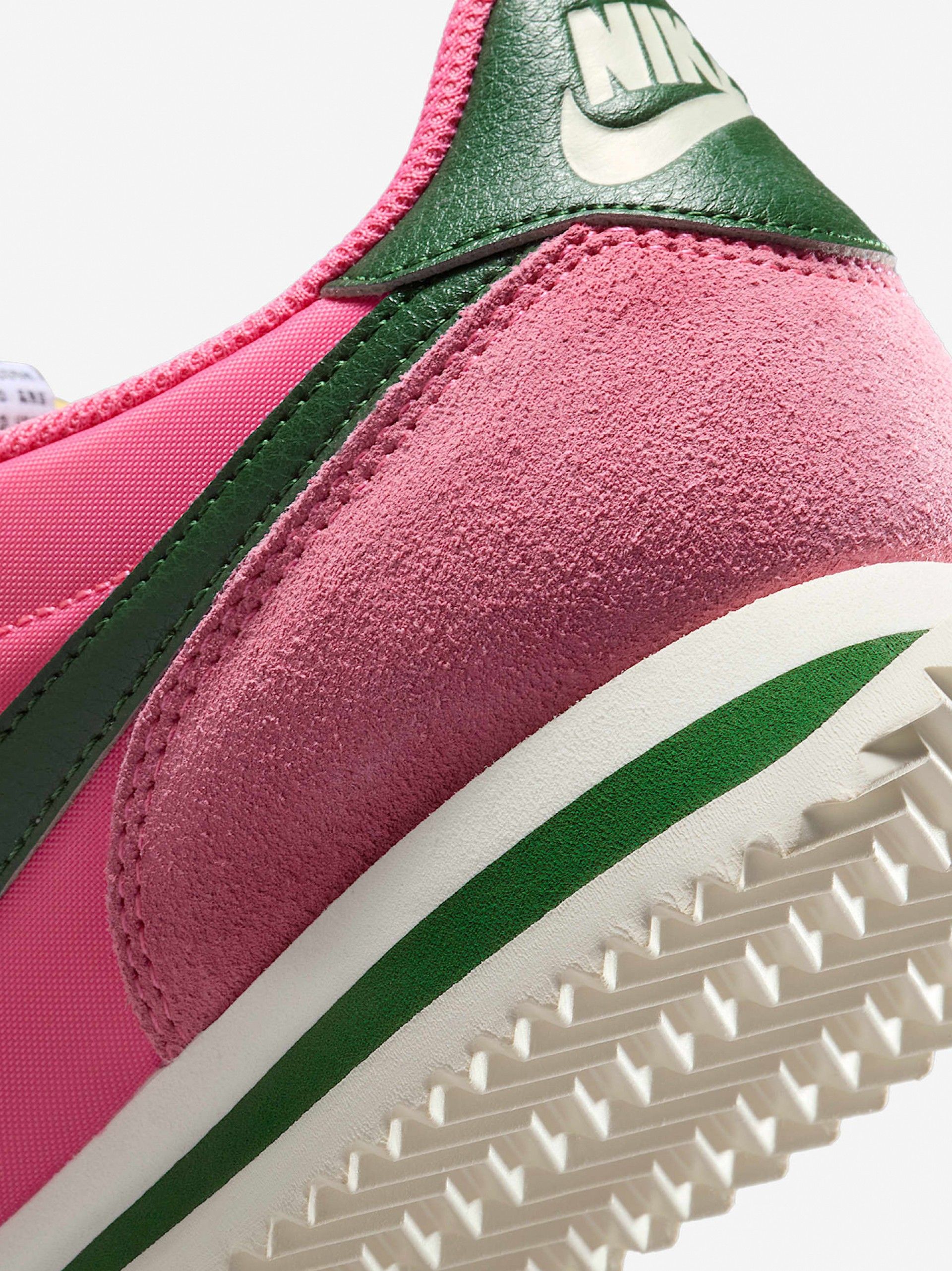 Zapatillas Nike Cortez Rosa y Negras Para Mujer