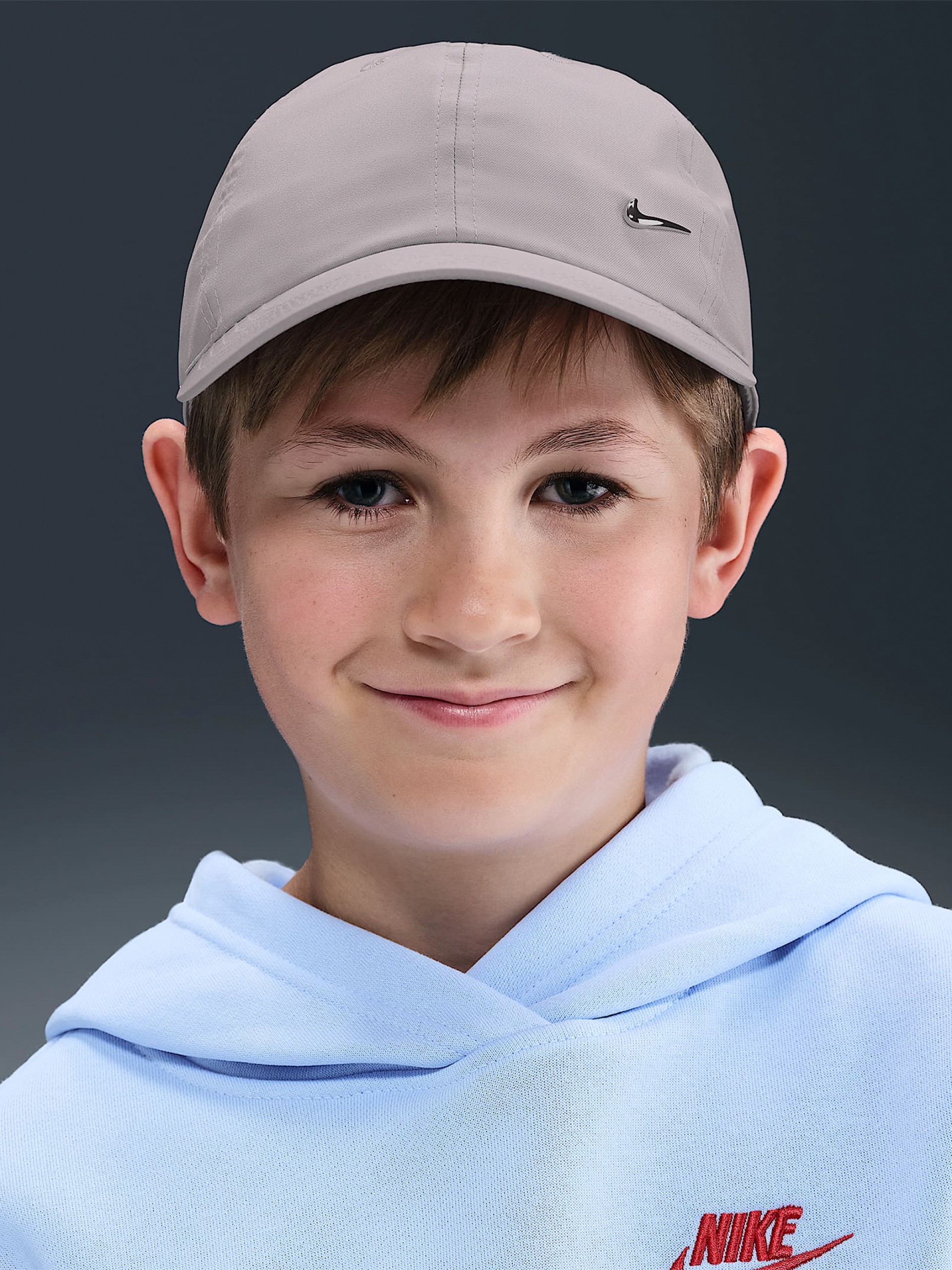 Gorra Nike Dri-FIT Club Kids Gris
