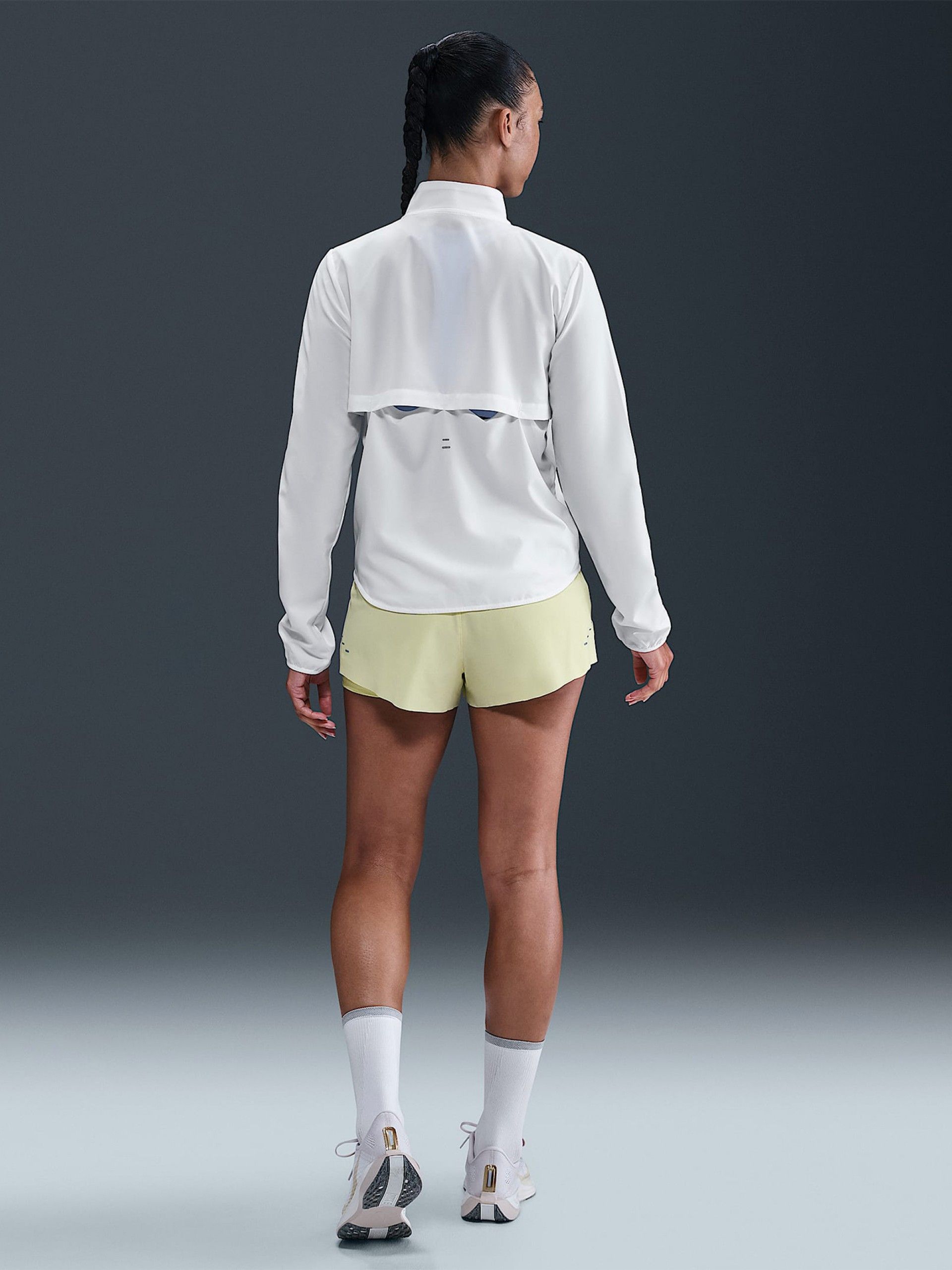 Nike Dri-FIT Tempo Swoosh Run White Running Jacket For Women