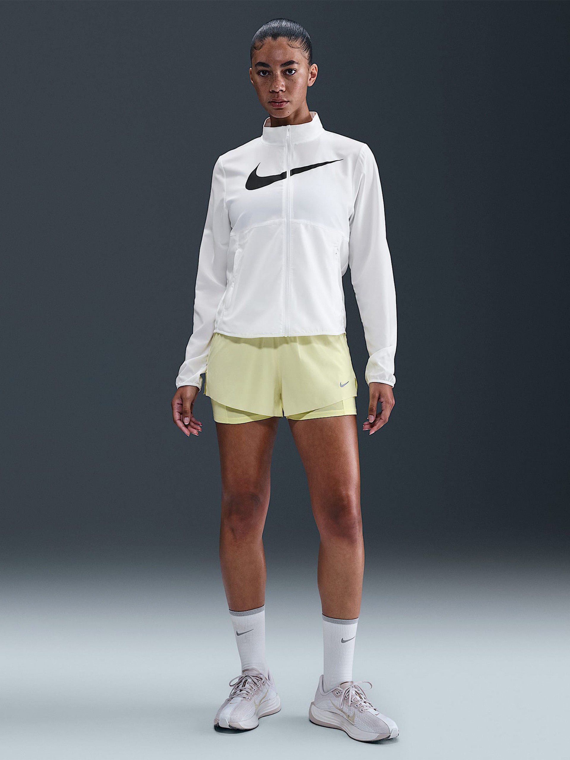 Nike Dri-FIT Tempo Swoosh Run White Running Jacket For Women