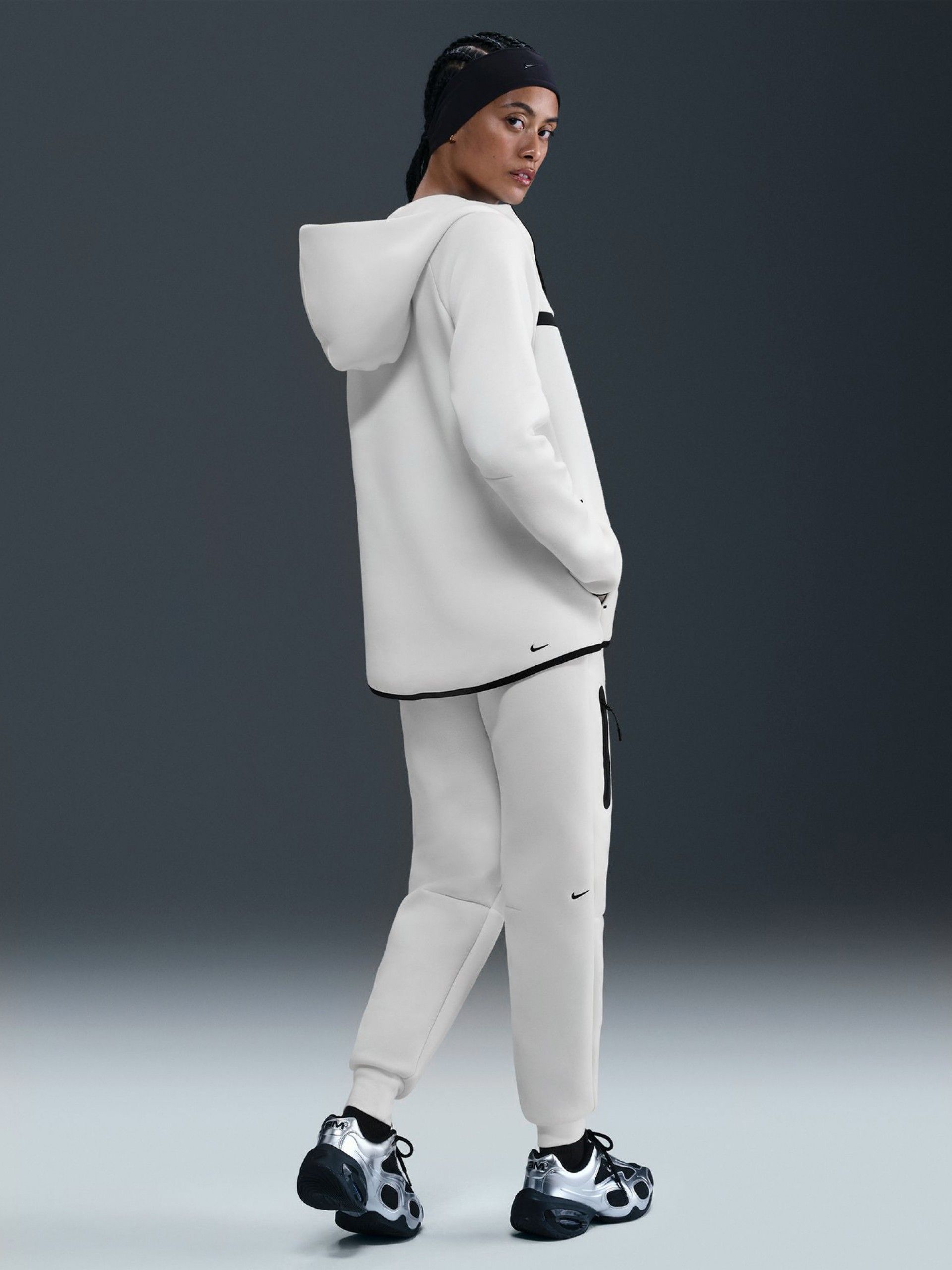 Casaco com Capuz Nike Sportswear Tech Fleece Windrunner Branco Para Mulher