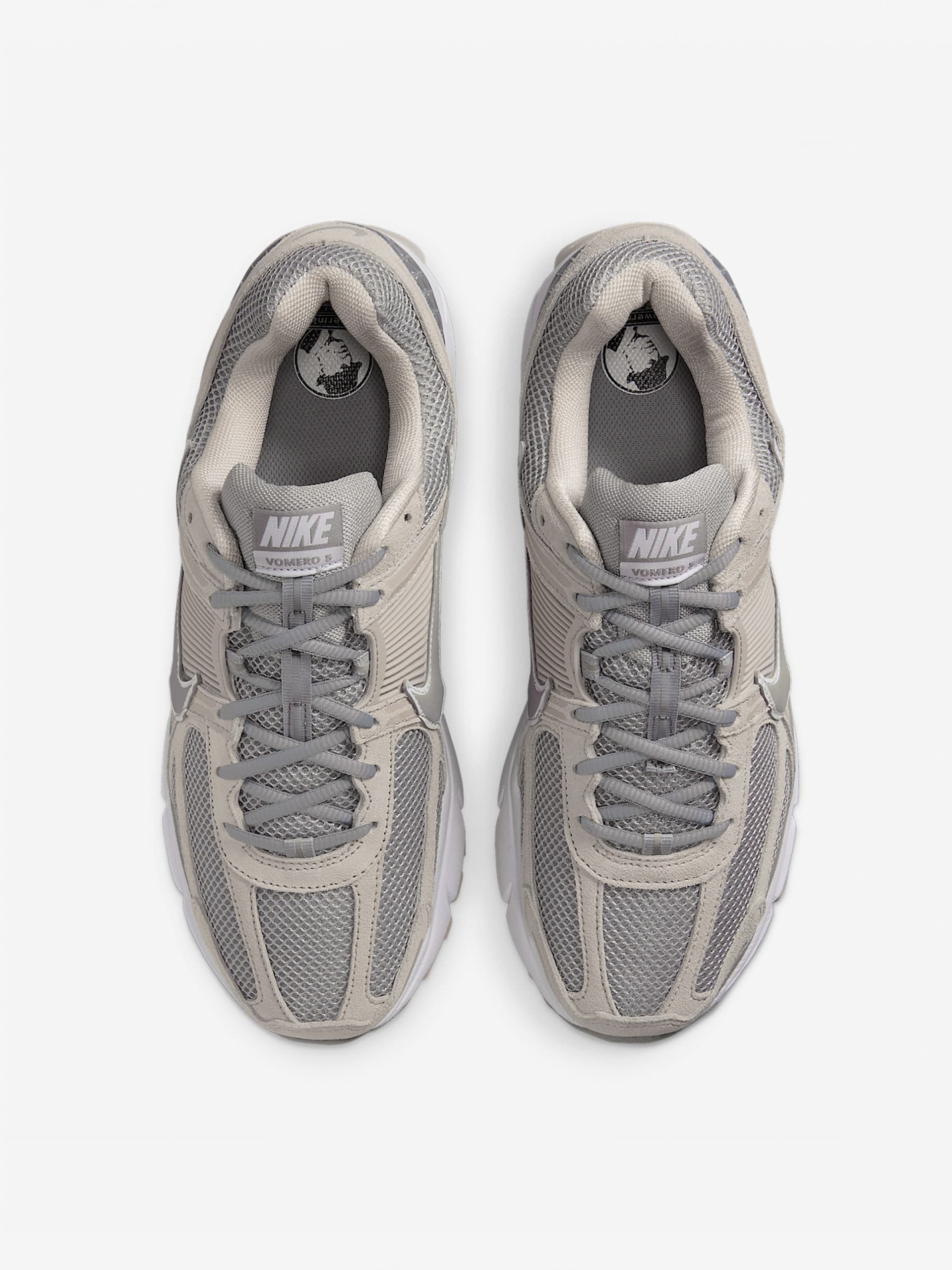 Zapatillas Nike Zoom Vomero 5 Grises y Beige Para Hombre