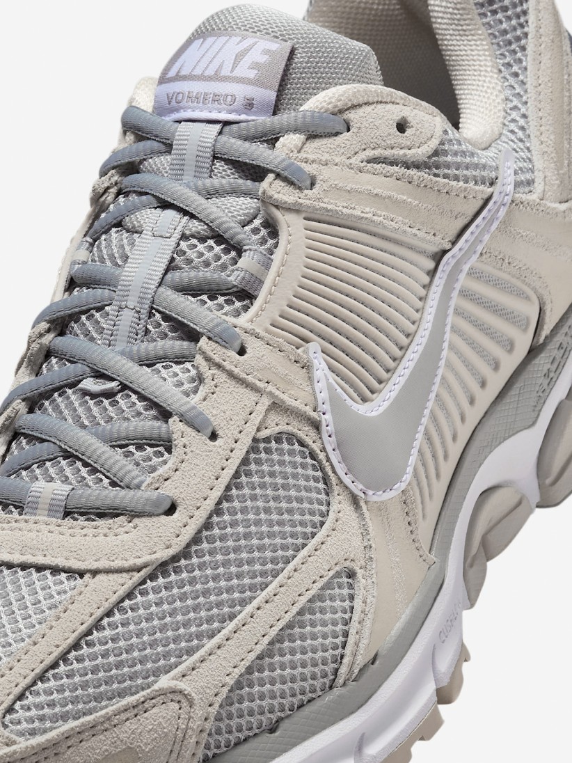Zapatillas Nike Zoom Vomero 5 Grises y Beige Para Hombre