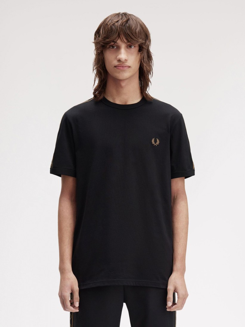 Tシャツ・カットソー FRED PERRY SS25 T-SHIRT RINGER (FP M4613 54 Z07) Fred Perry Contrast Tape Ringer Black and Golden T-shirt