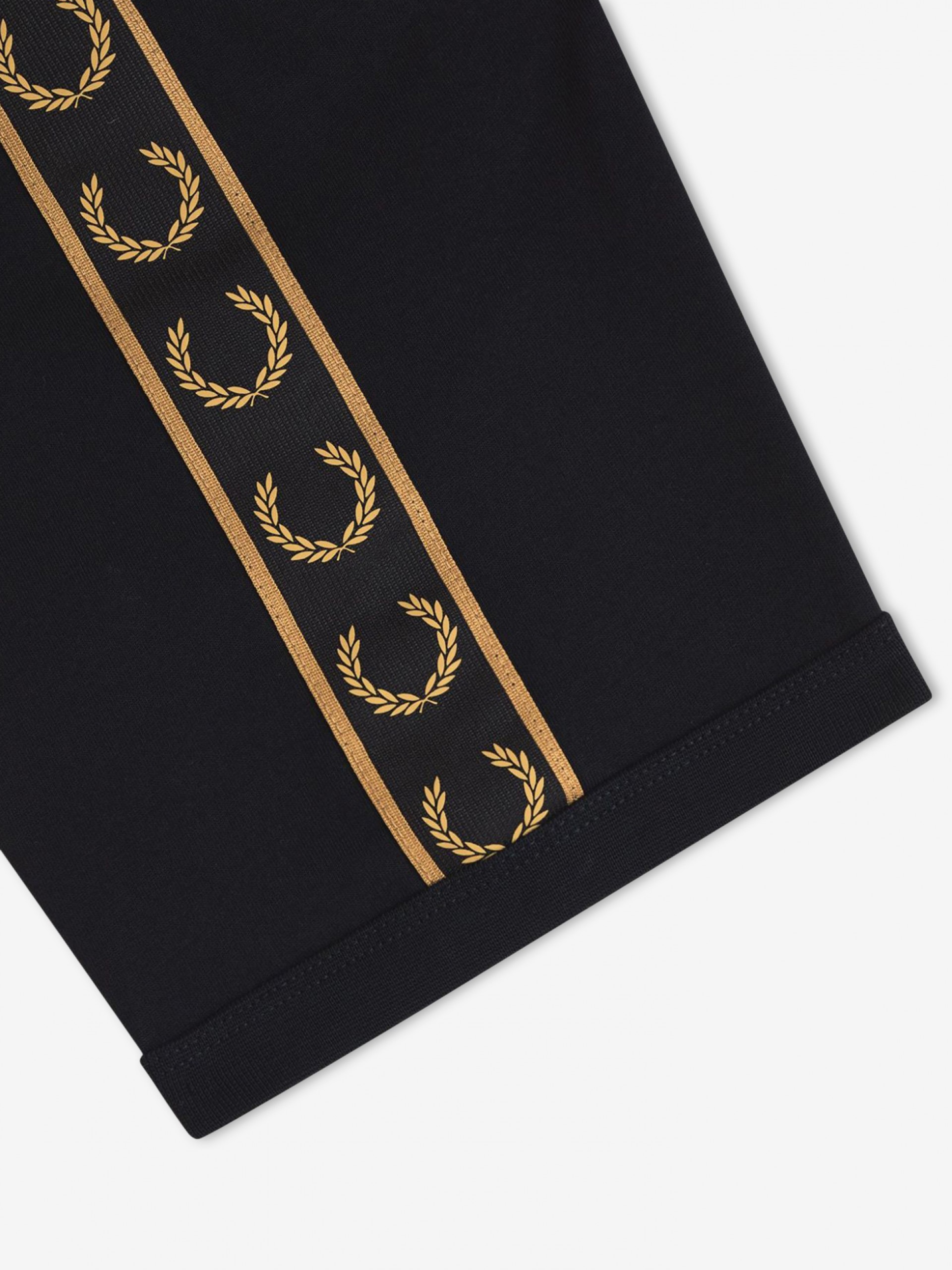 T-shirt Fred Perry Contrast Tape Ringer Preta e Dourada