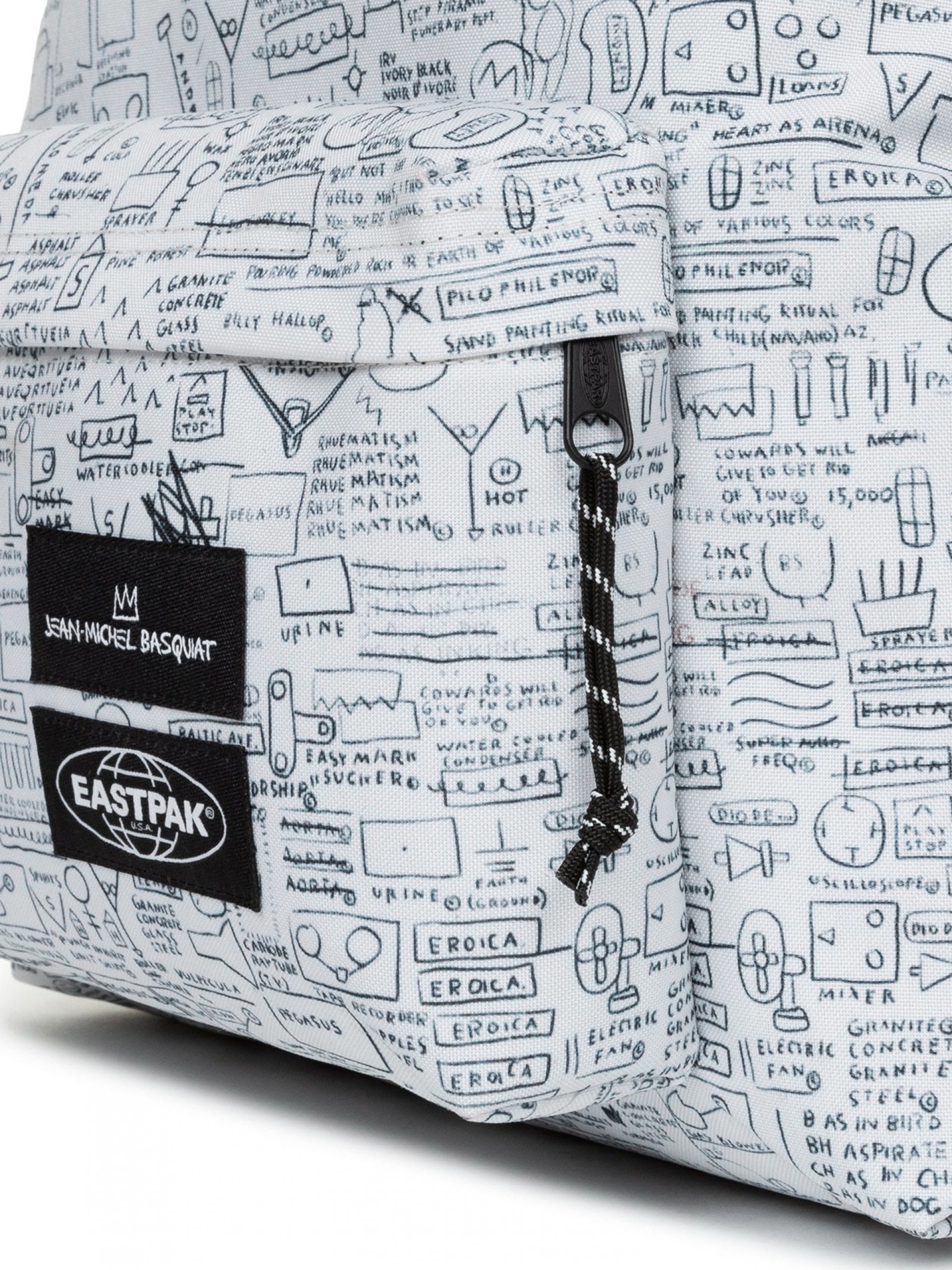 Mochila Escolar Eastpak Day Pak'R Basquiat Pegasus Preta e Branca