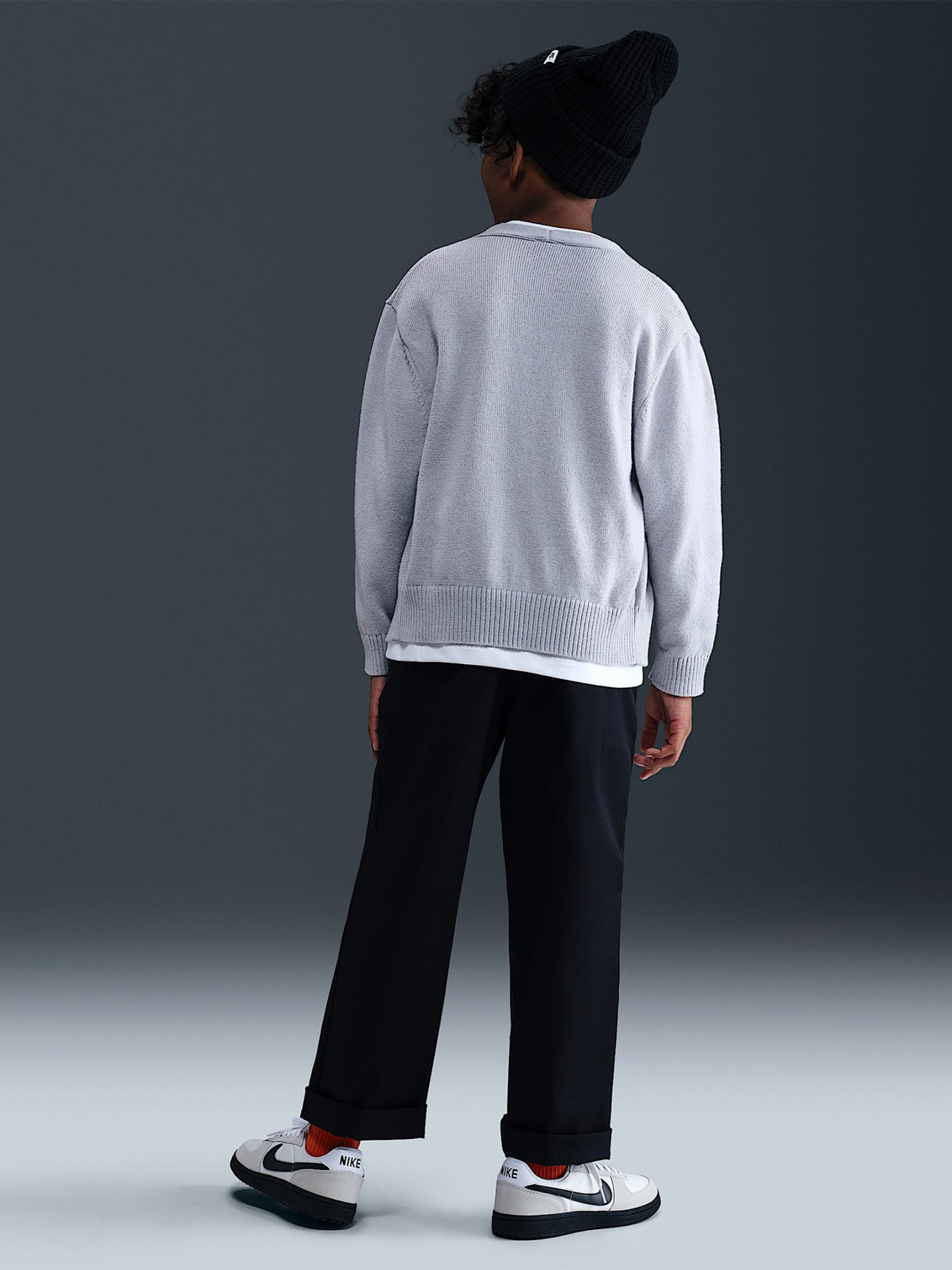 Camiseta Nike Sportswear Futura Júnior Blanca