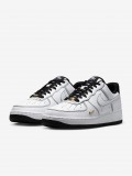 Sapatilhas Nike Air Force 1 07 Mini Jewel Brancas e Pretas Para Mulher