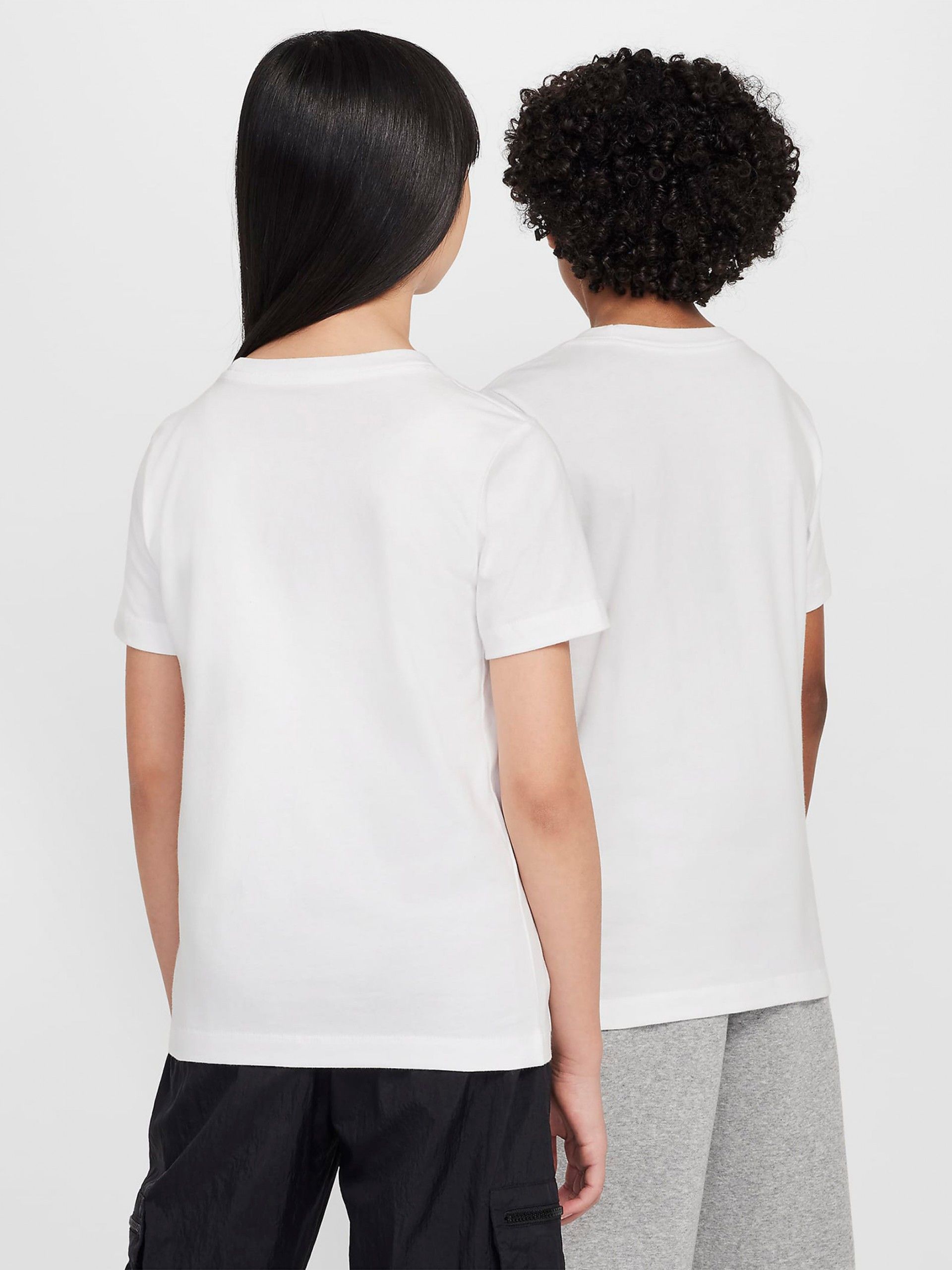 T-shirt Nike Sportswear Júnior Branca