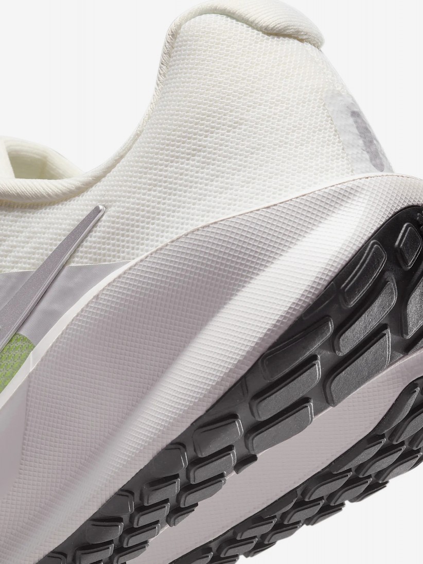 Sapatilhas de Running Nike Downshifter 13 Brancas e Verdes Para Mulher