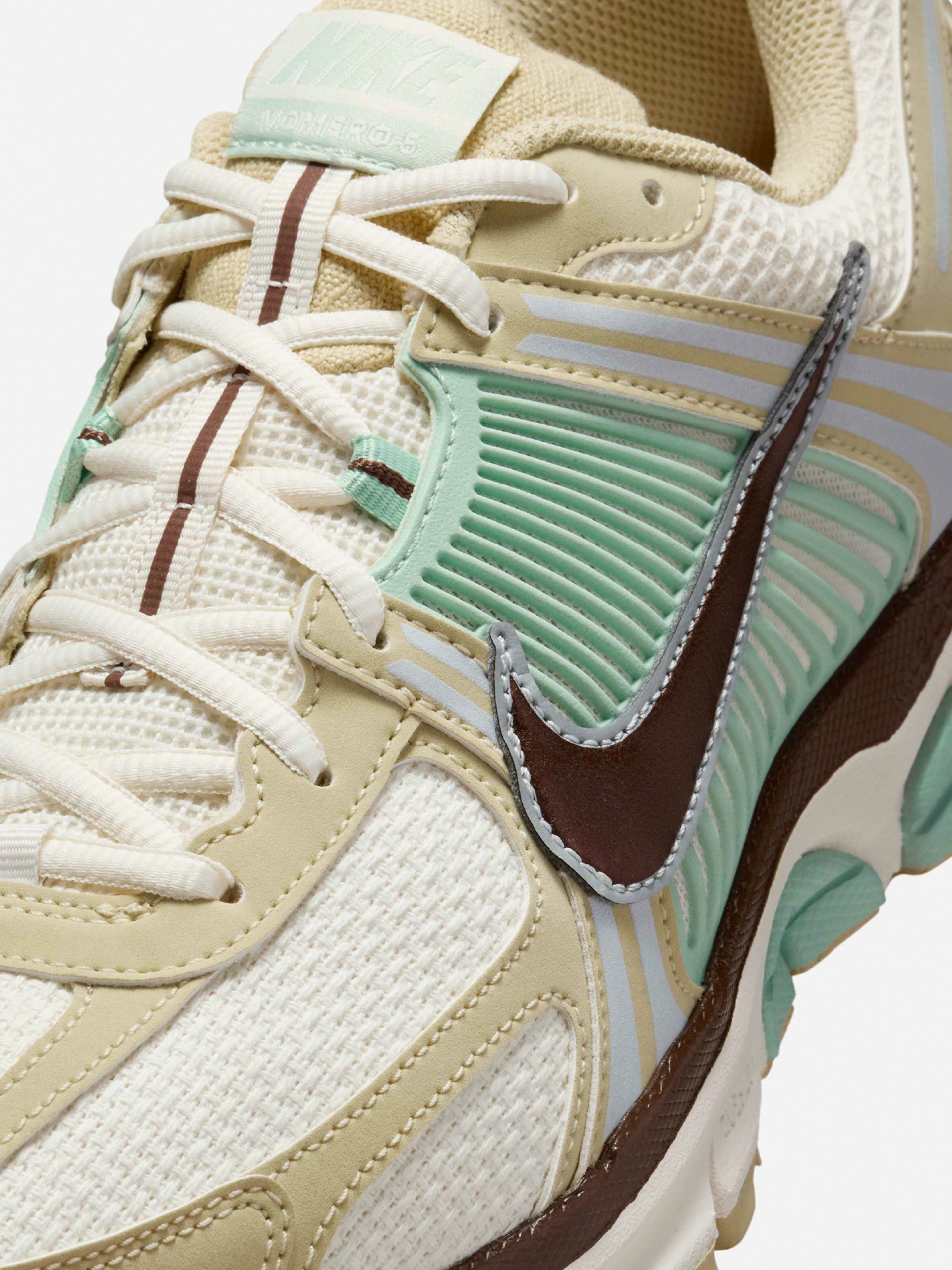 Sapatilhas Nike Zoom Vomero 5 Bege e Verdes Para Homem
