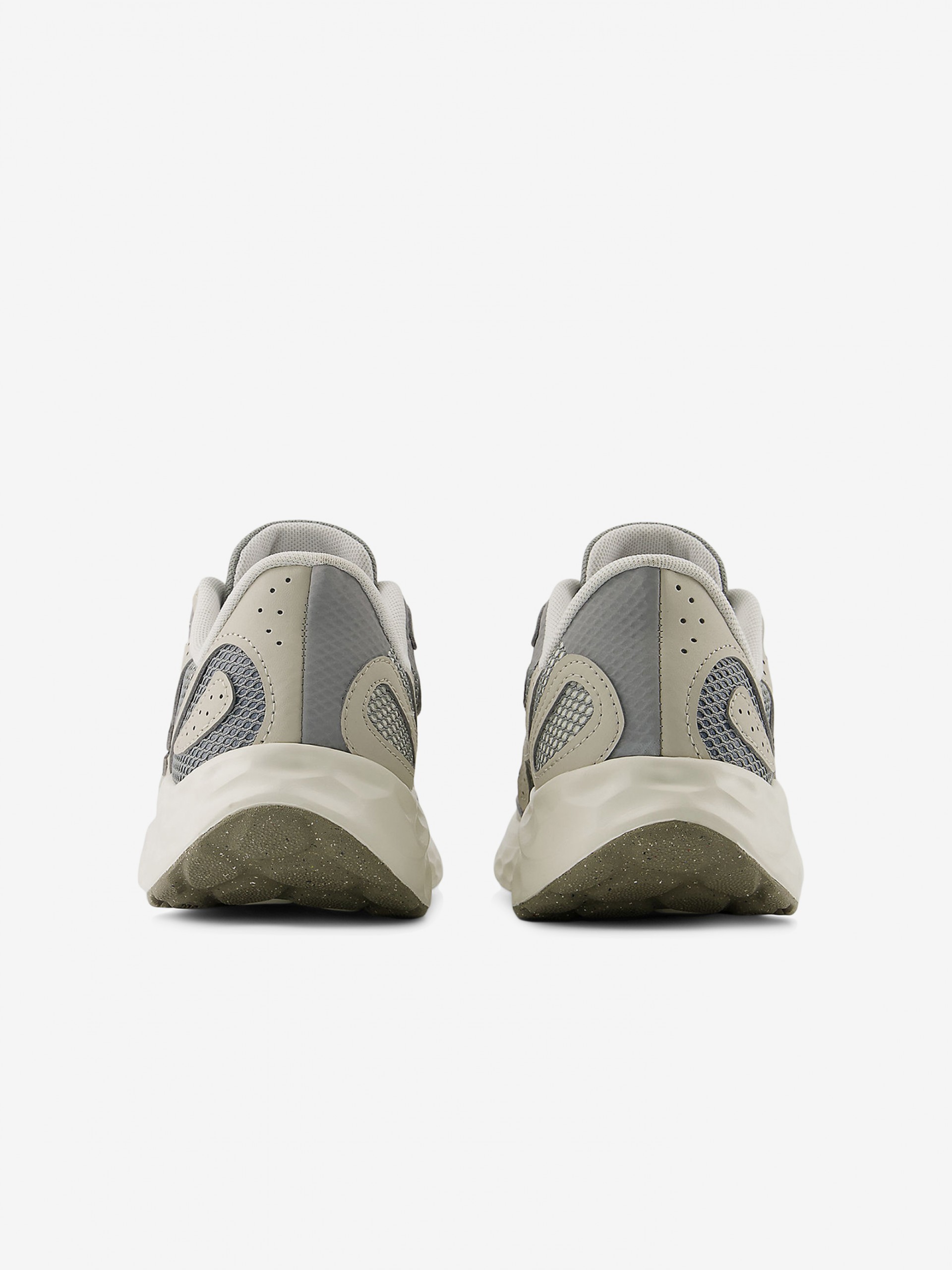 Zapatillas New Balance Fresh Foam Arishi v4 TIRALUX Grises y Beige Para Mujer