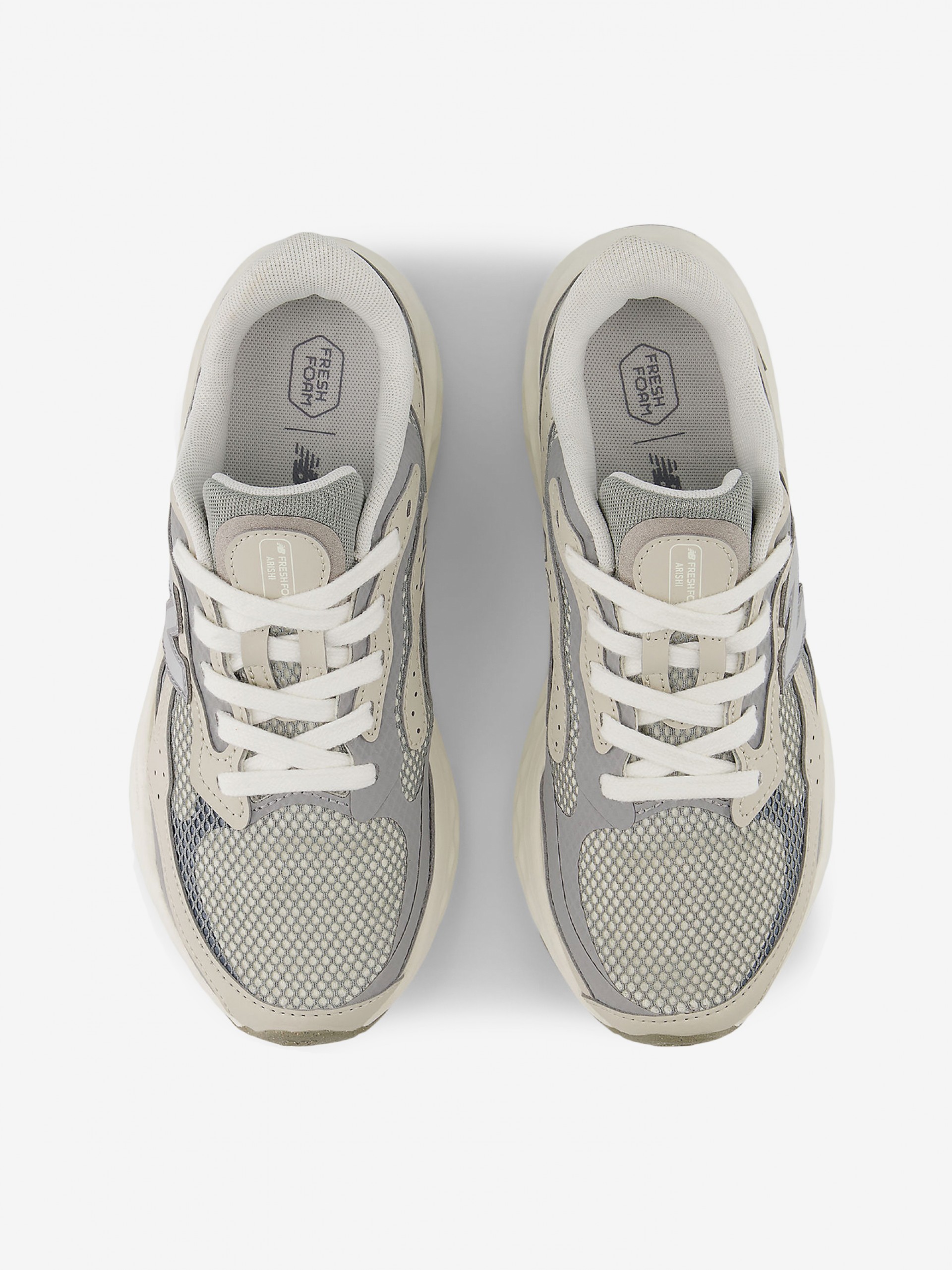 Zapatillas New Balance Fresh Foam Arishi v4 TIRALUX Grises y Beige Para Mujer