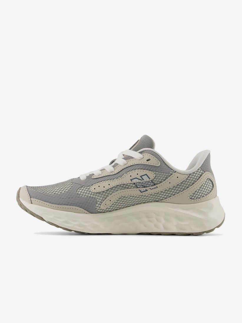 Sapatilhas New Balance Fresh Foam Arishi v4 TIRALUX Cinzentas e Bege Para Mulher