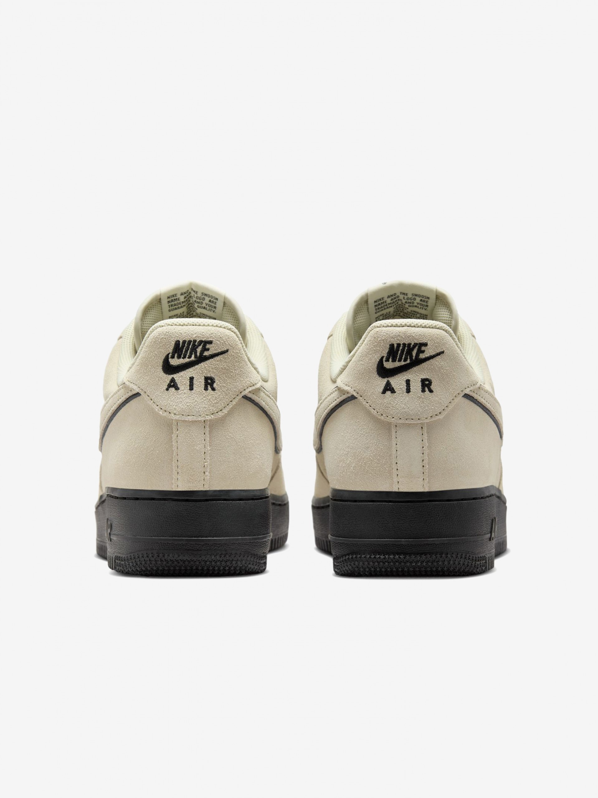 Sapatilhas Nike Air Force 1 07 LV8 Bege Em Camurça Para Homem