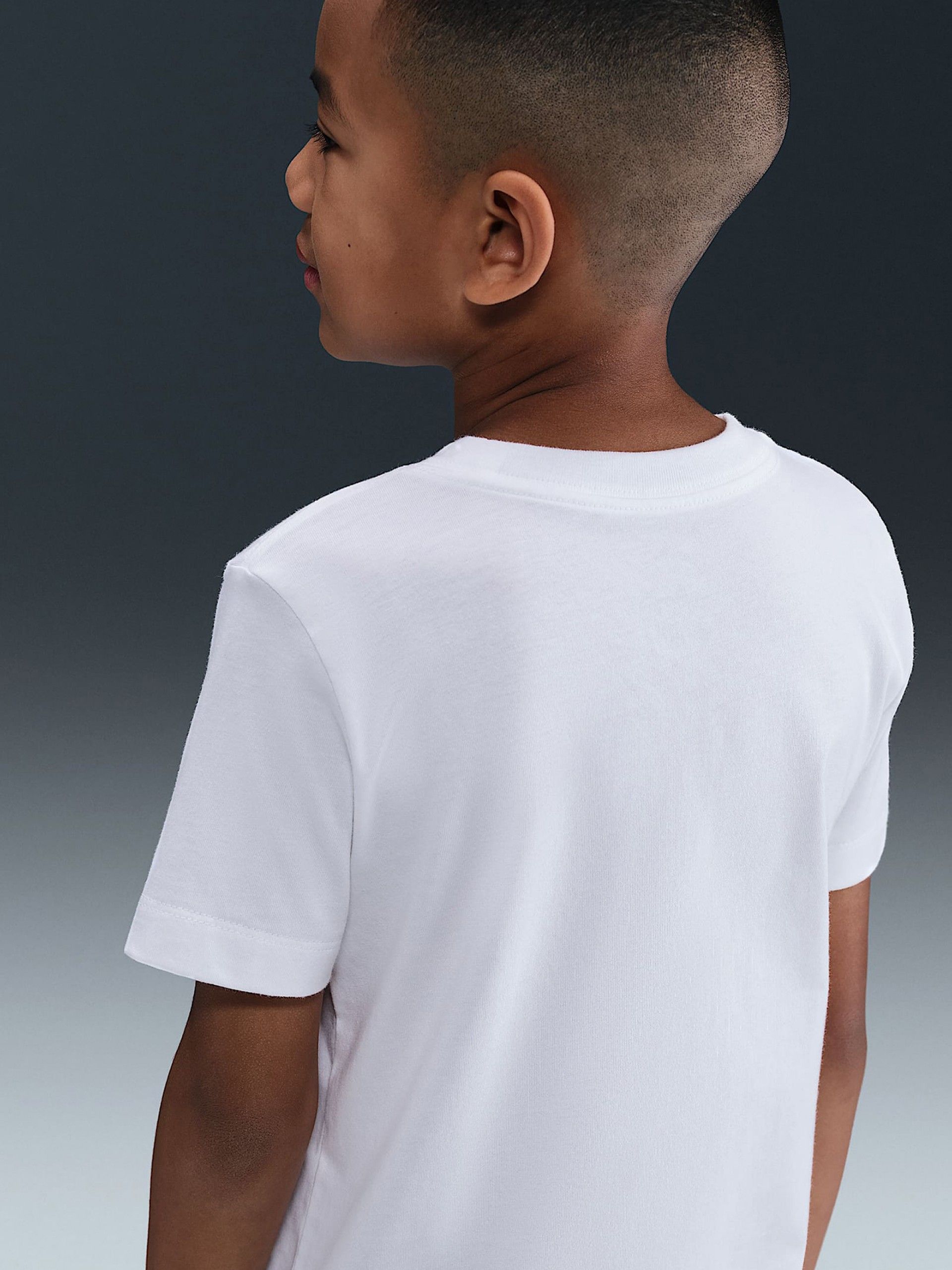 T-shirt Nike Sportswear Júnior Branca