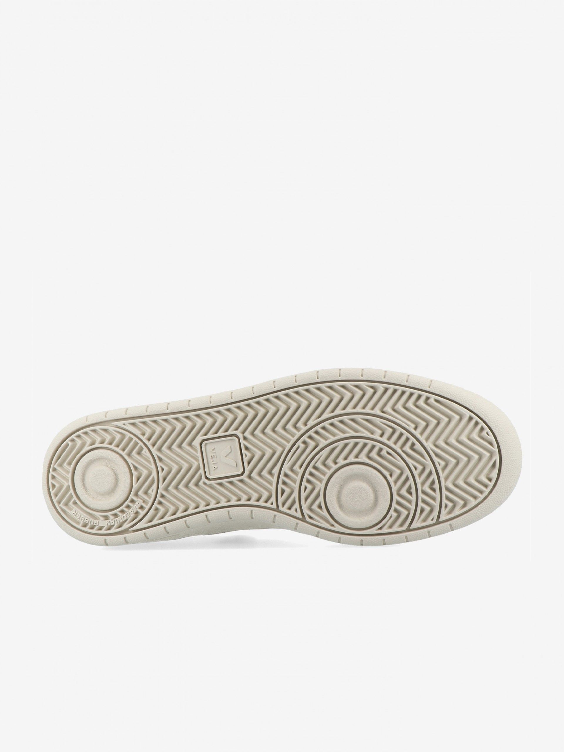 Sapatilhas Veja V-10 Prime Brancas e Pretas