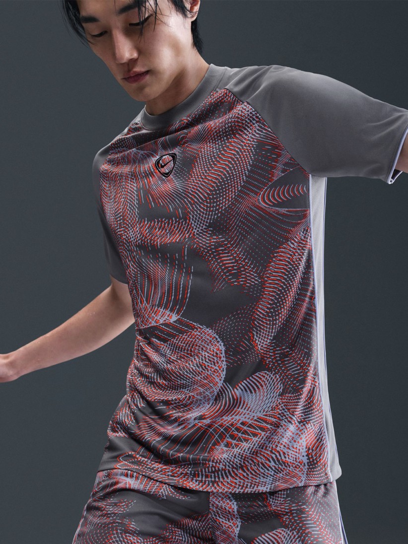 T-shirt de Futebol Nike Dri-FIT Academy+ Cinzenta Para Homem