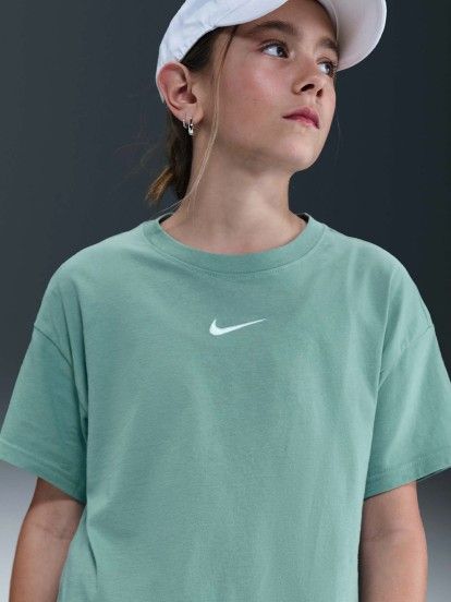 Camiseta Nike Sportswear Essential Jnior Verde