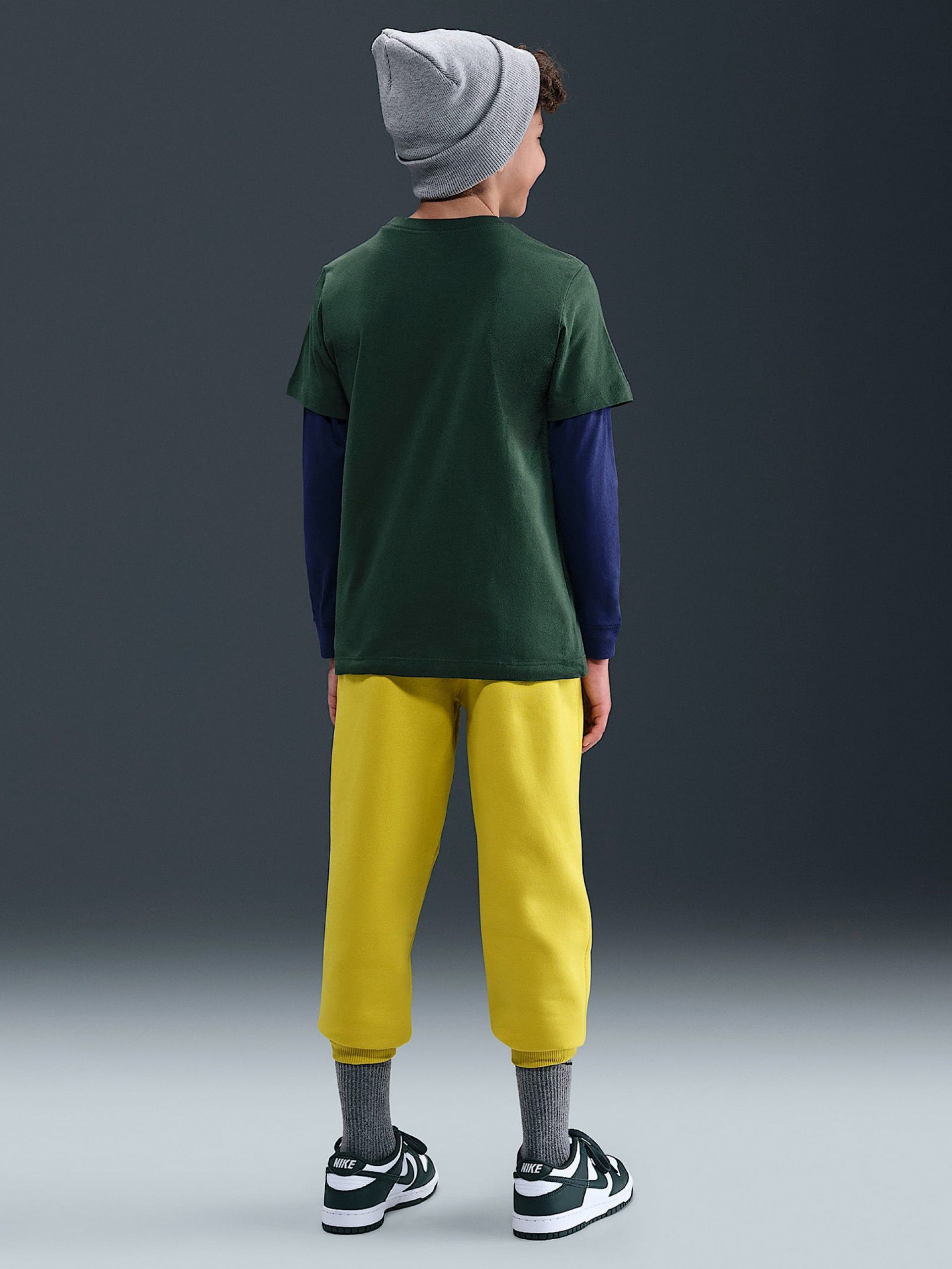 Camiseta Nike Sportswear Júnior Verde