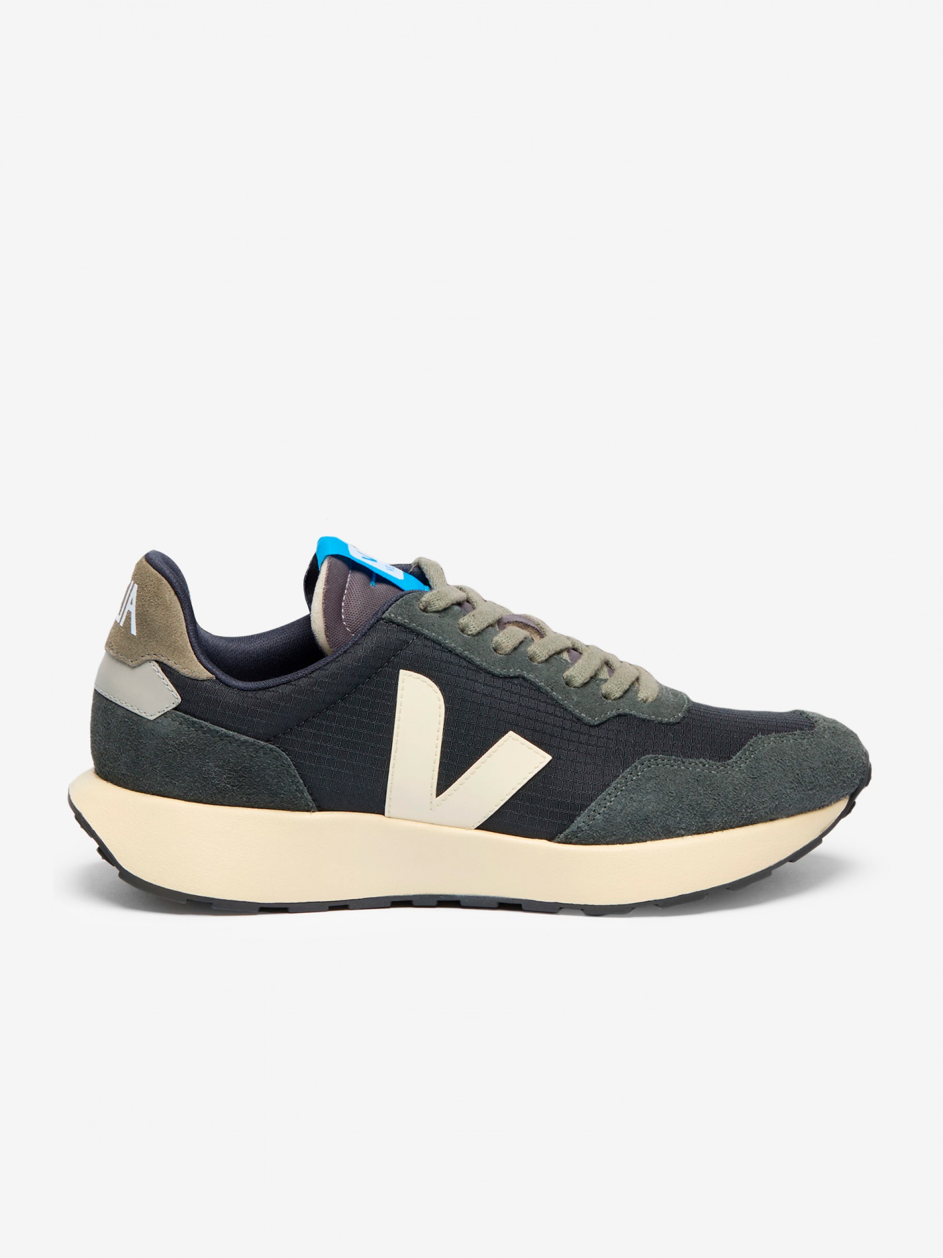 VEJA Paulistana Black and Green Sneakers