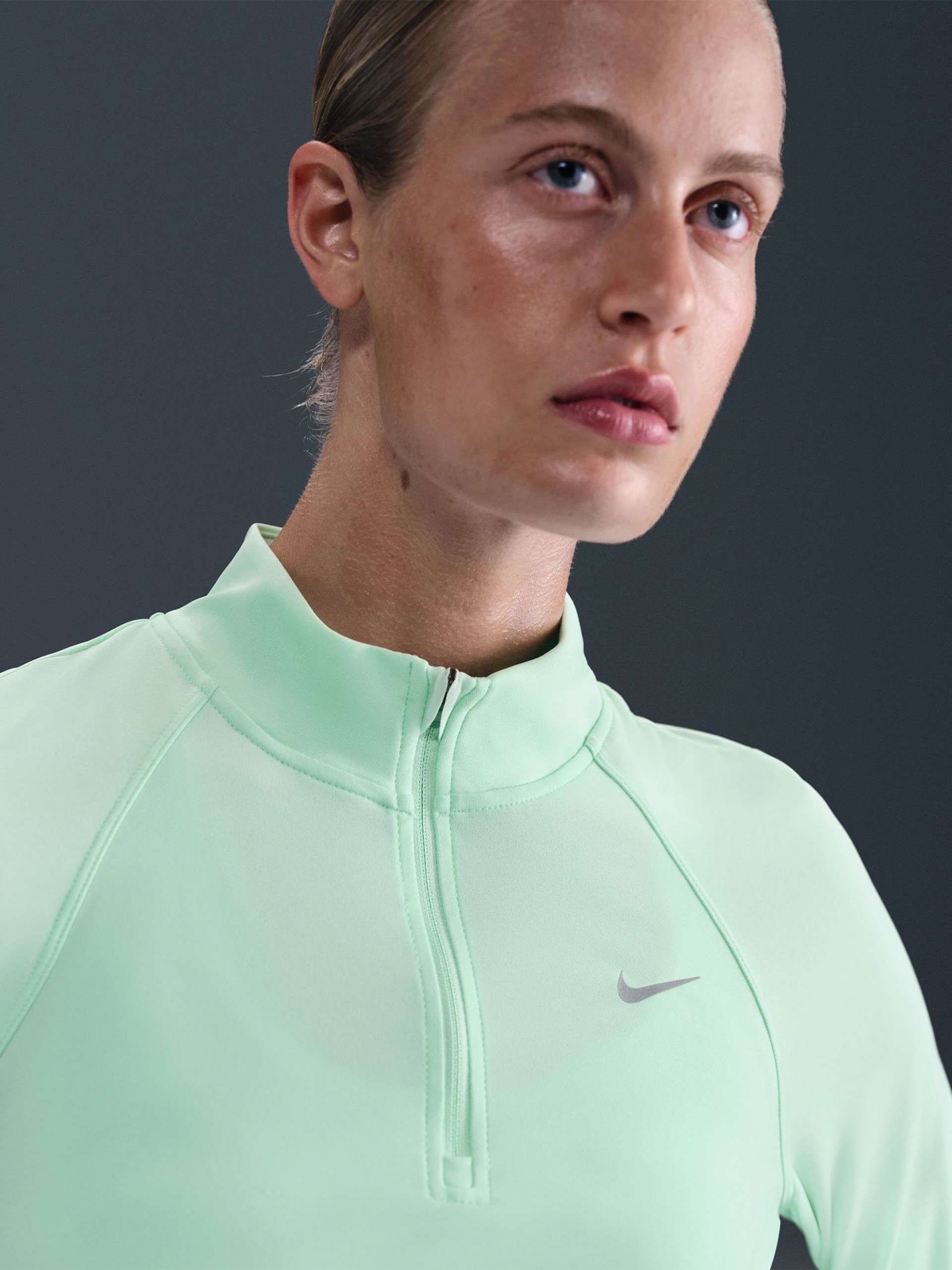 Camisola com Fecho de Running Nike Tempo Swoosh Dri-FIT Verde Para Mulher