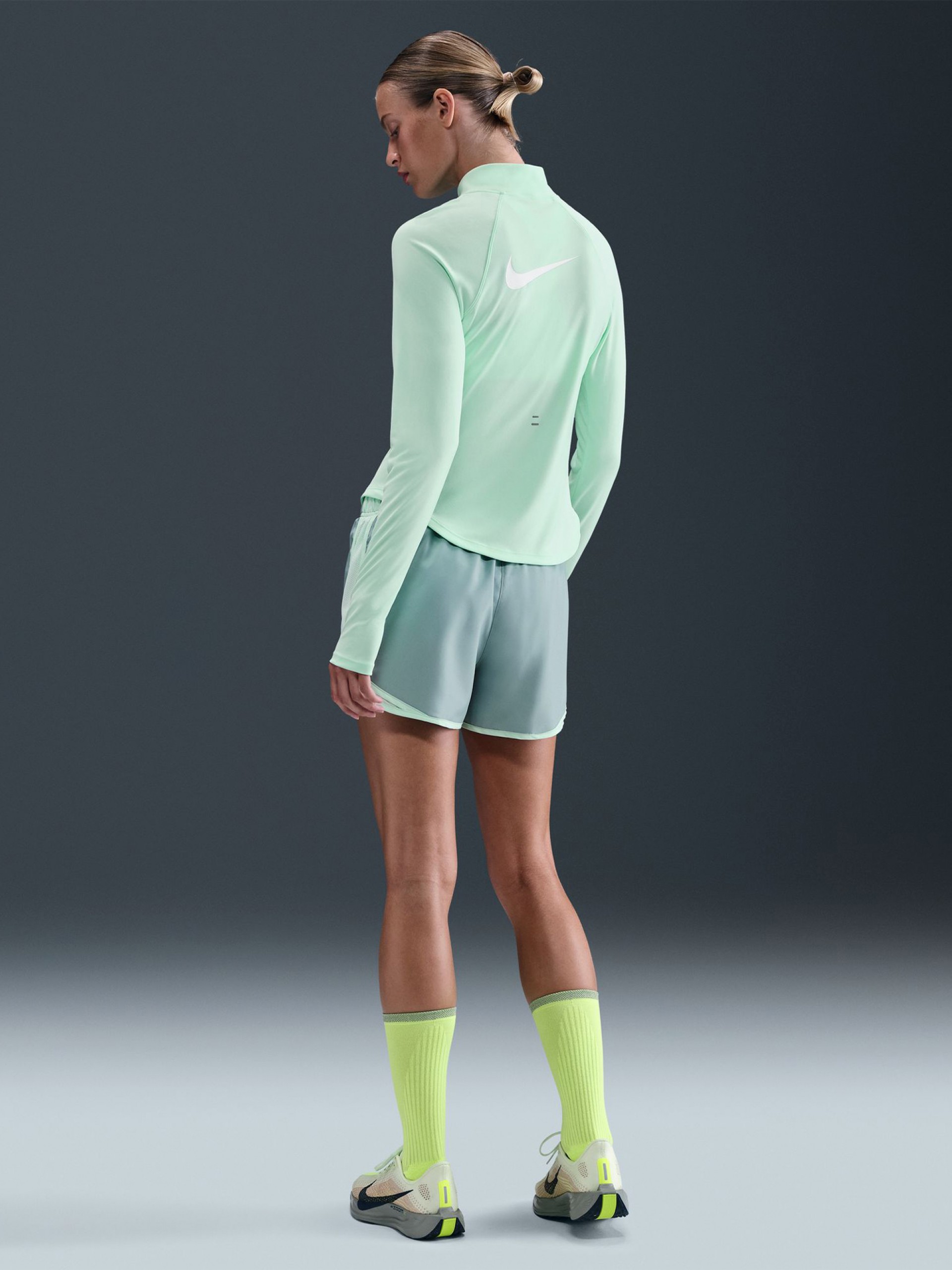 Sudadera con Cremallera de Running Nike Tempo Swoosh Dri-FIT Verde Para Mujer