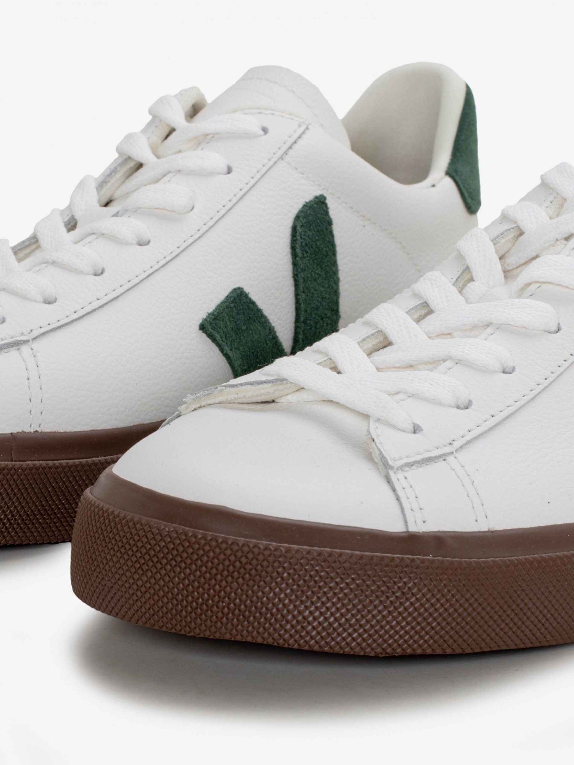 Zapatillas VEJA Campo Chromefree Leather Blancas y Verdes