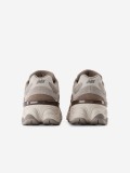 Zapatillas New Balance GC9060 V1 Marrones y Beige
