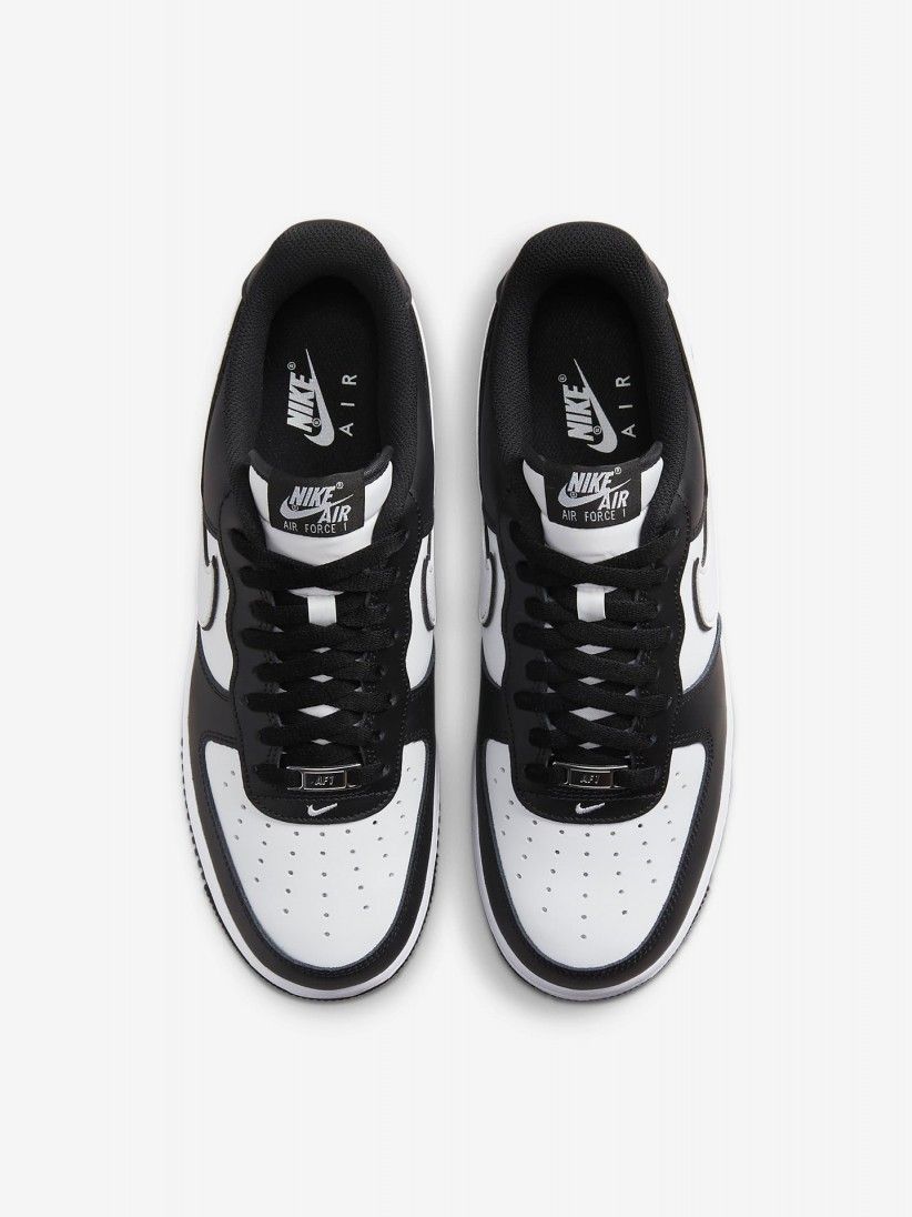 Sapatilhas Nike Air Force 1 07 Pretas e Brancas Para Homem