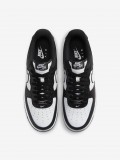 Sapatilhas Nike Air Force 1 07 Pretas e Brancas Para Homem
