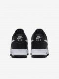 Sapatilhas Nike Air Force 1 07 Pretas e Brancas Para Homem