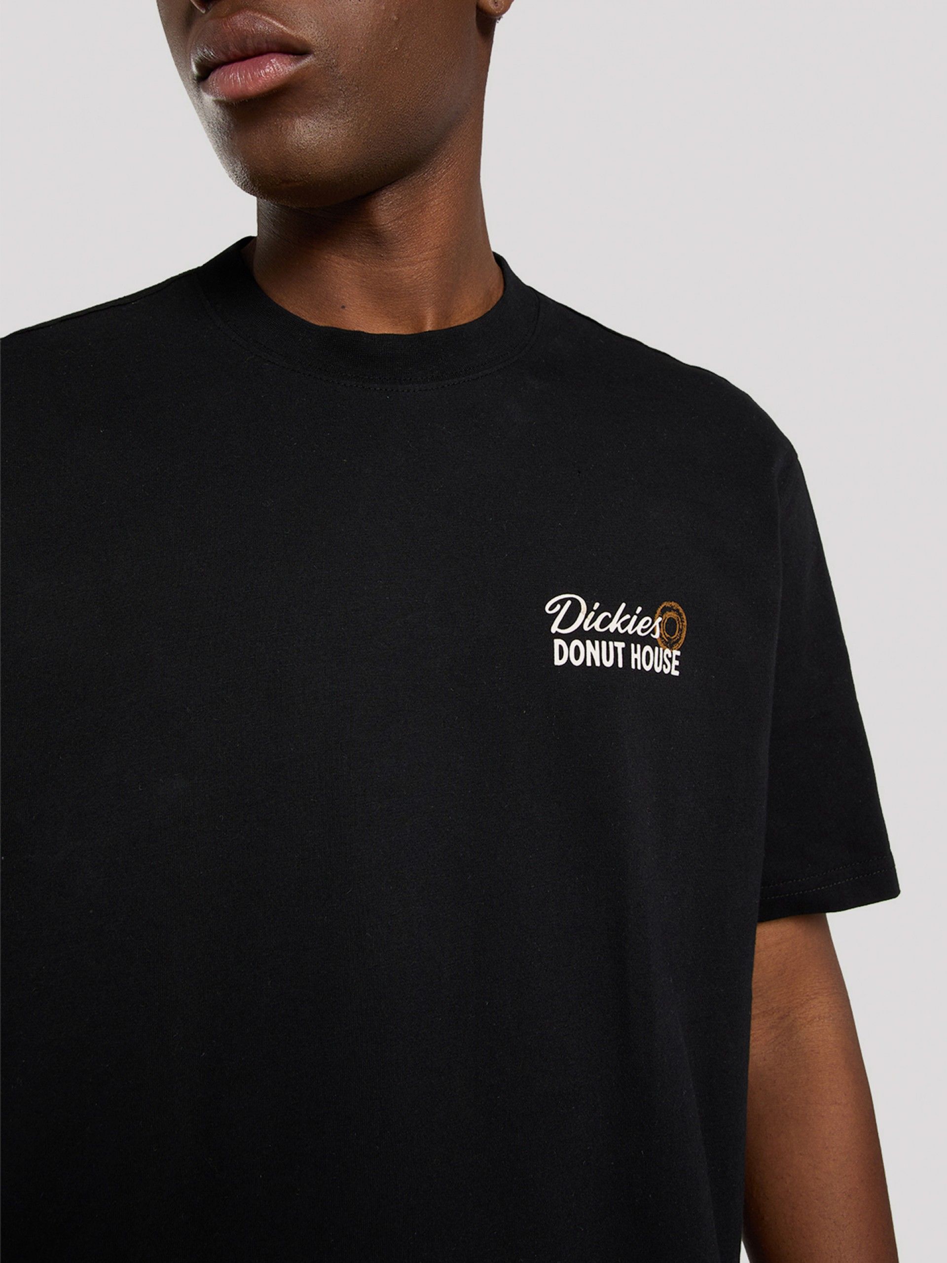T-shirt Dickies Donut House Preta