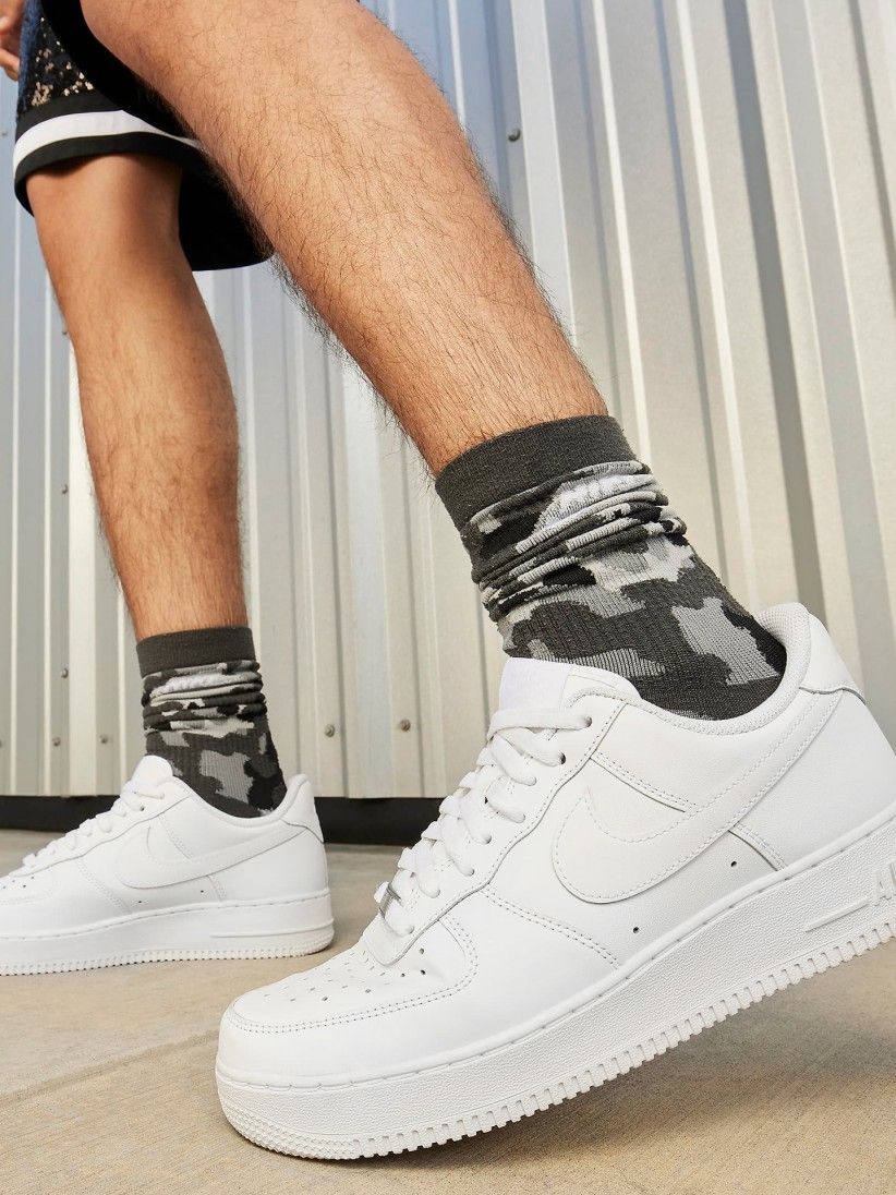 Sapatilhas Nike Air Force 1 07 Brancas Para Homem