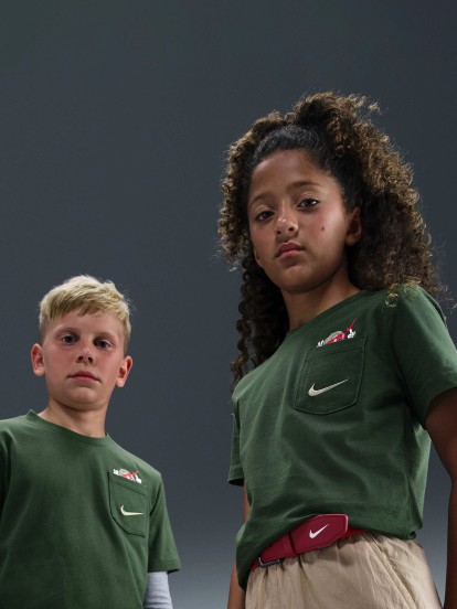 Camiseta Nike Sportswear Jnior Verde