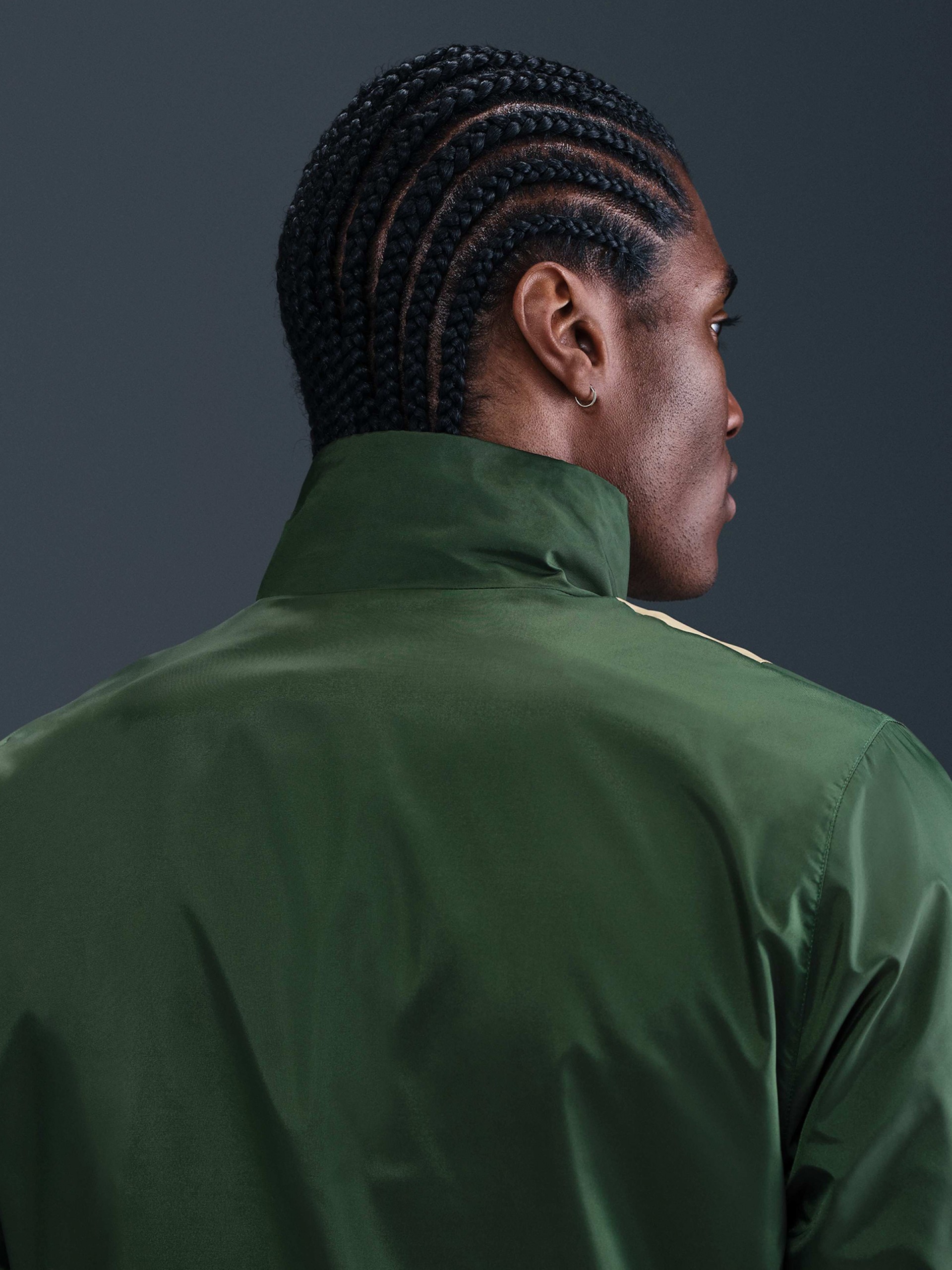 Chándal Nike Club Woven Verde y Beige Para Hombre