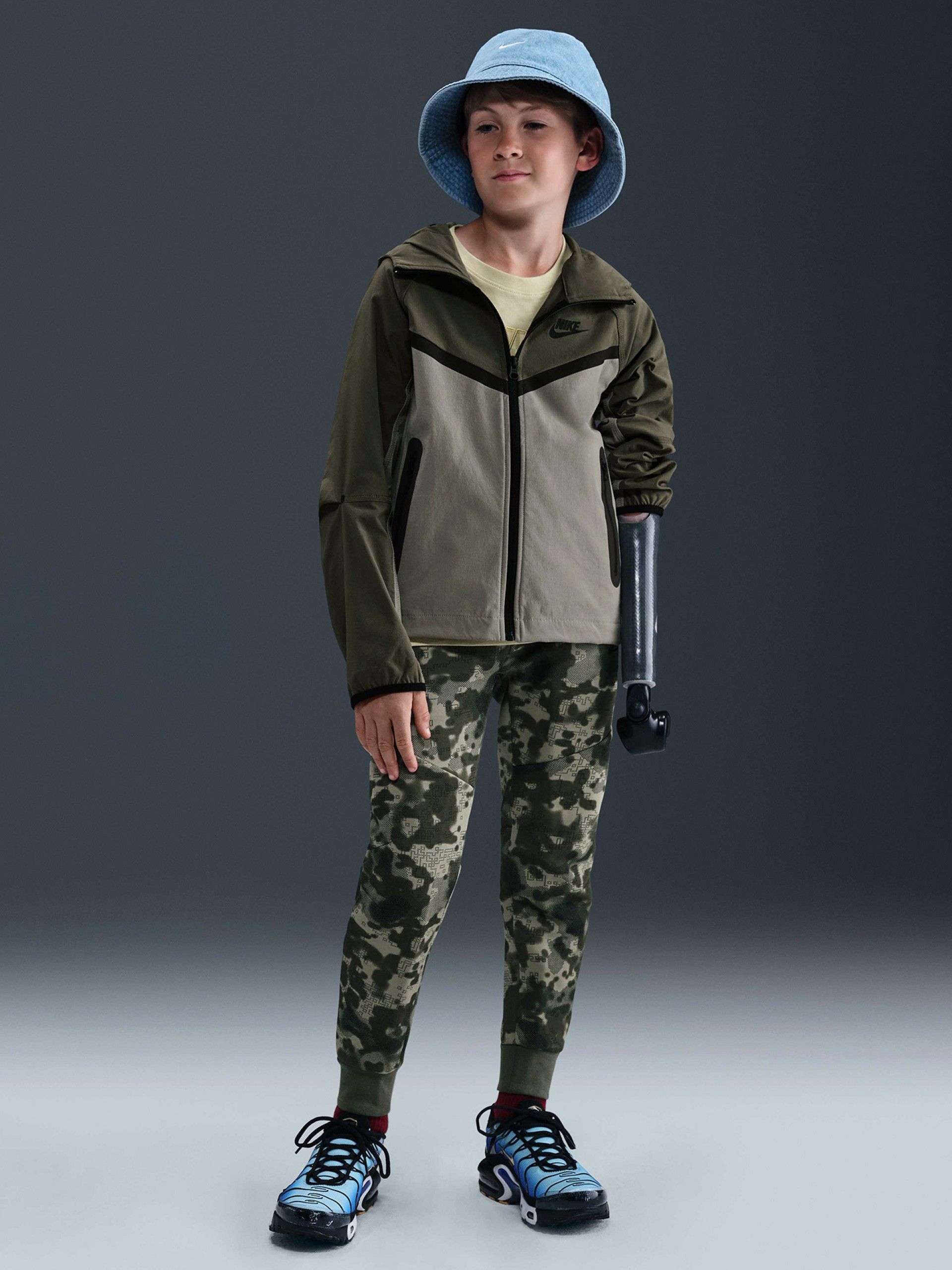 Chaqueta con Capucha Nike Tech Júnior Verde