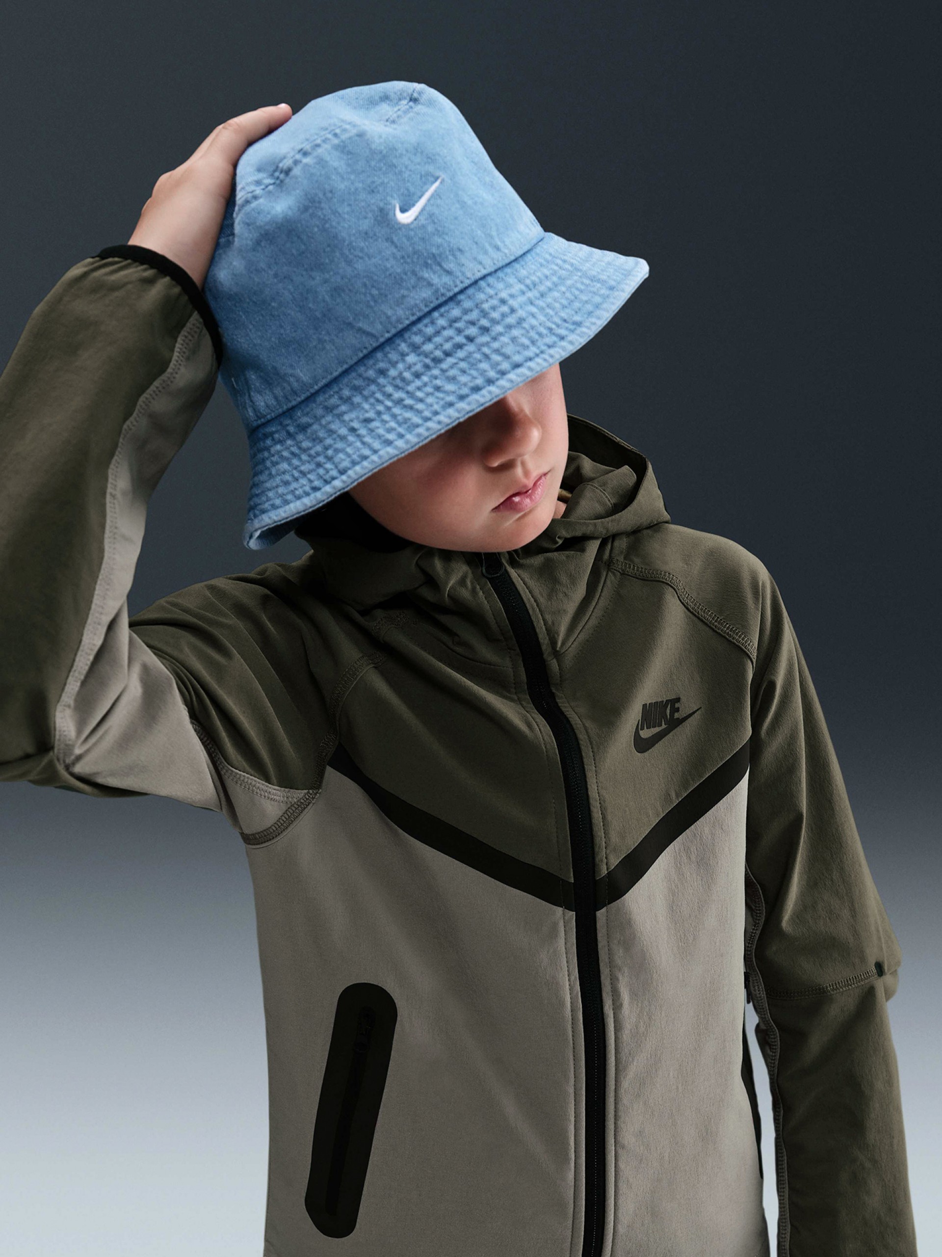 Chaqueta con Capucha Nike Tech Júnior Verde