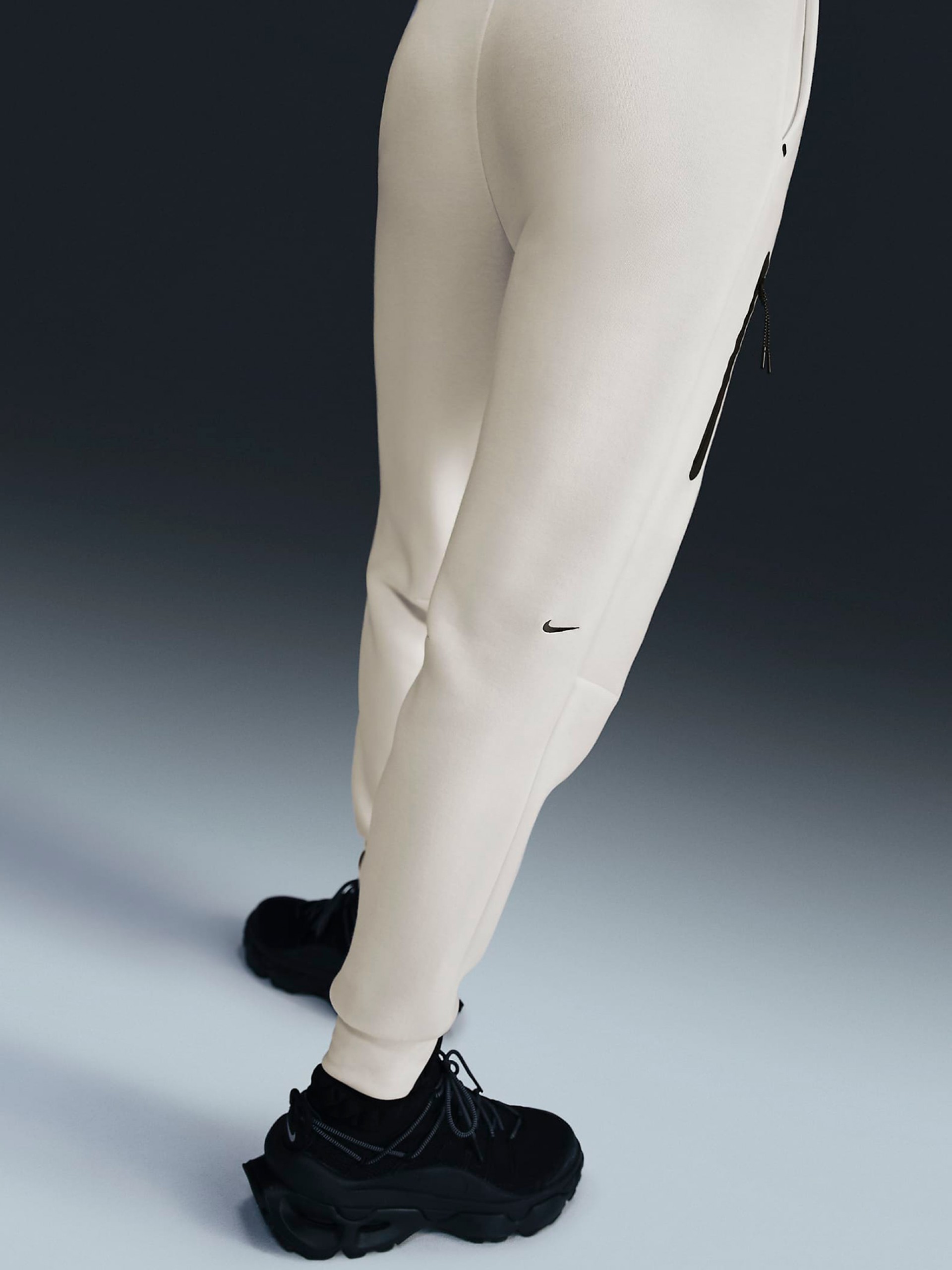 Nike Sportswear Tech Fleece Mid-Rise White Trousers For Women