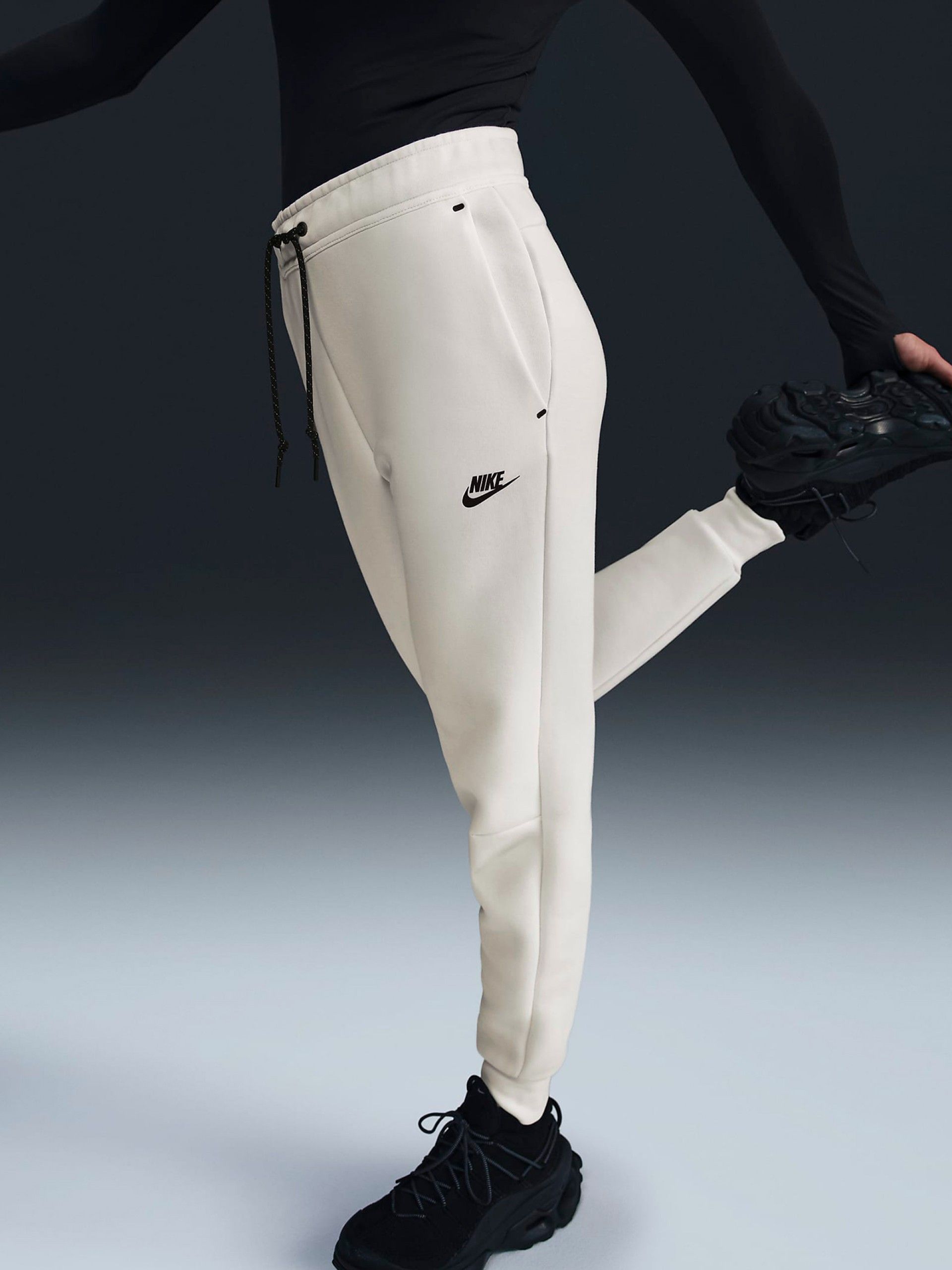 Nike Sportswear Tech Fleece Mid-Rise White Trousers For Women