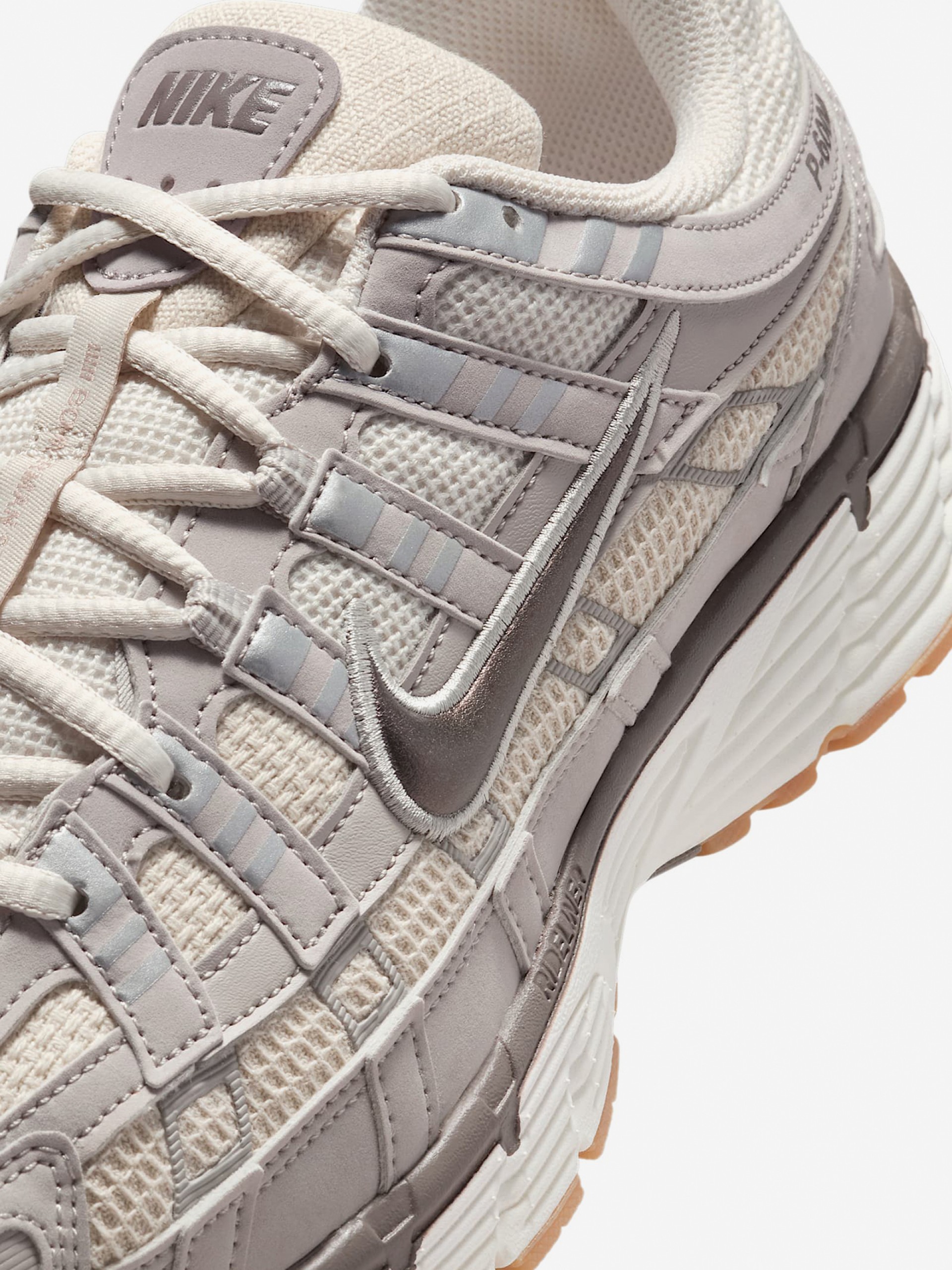 Zapatillas Nike P-6000 SE Beige y Grises Para Hombre