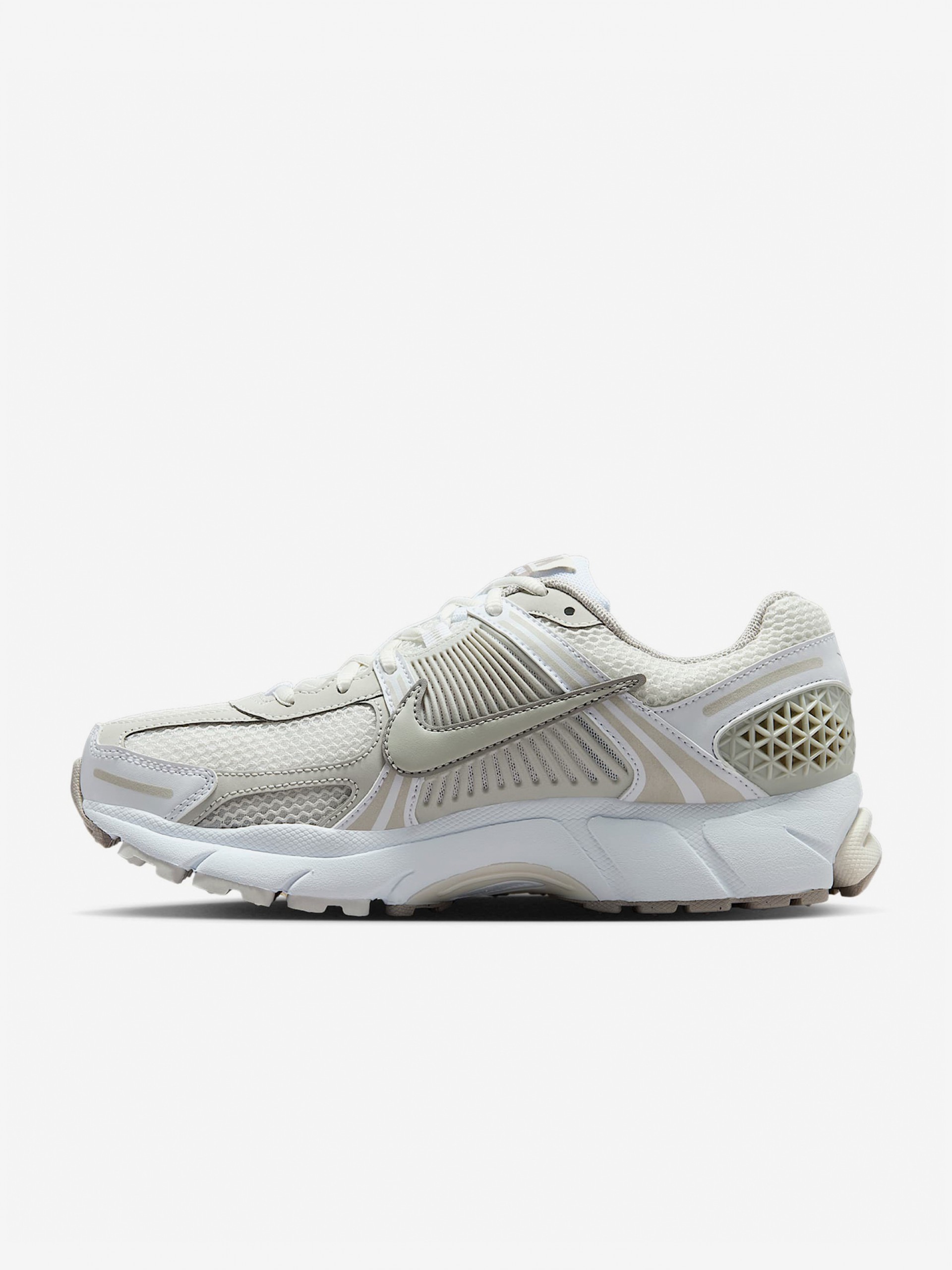 Nike Zoom Vomero 5 Beige and White Sneakers For Women