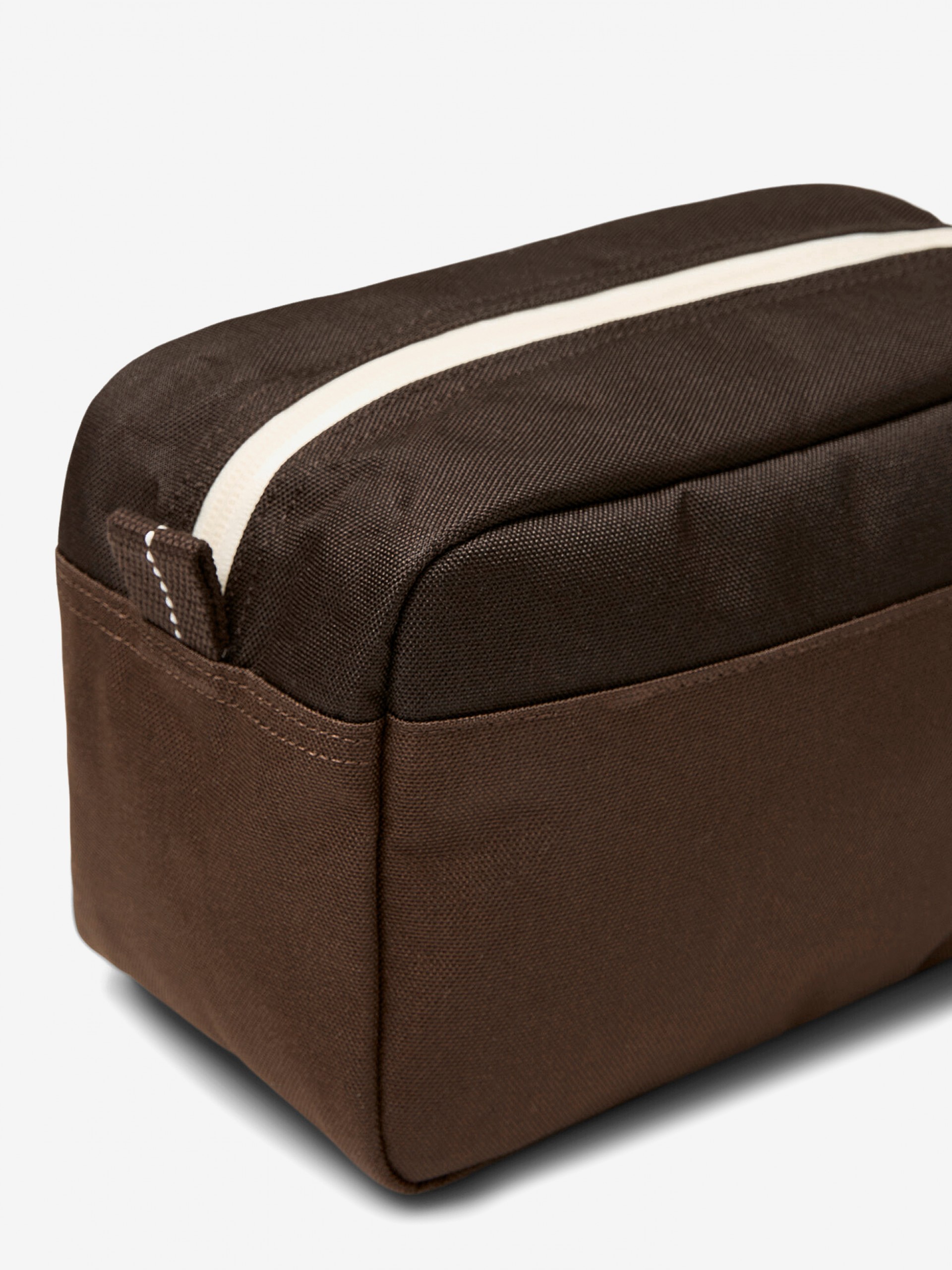 Necessaire Herschel Chapter Travel Kit Marrón