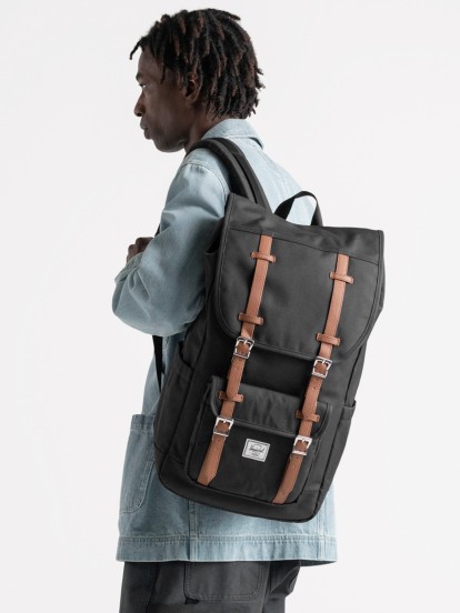 Mochila Herschel Little America 30L Preta