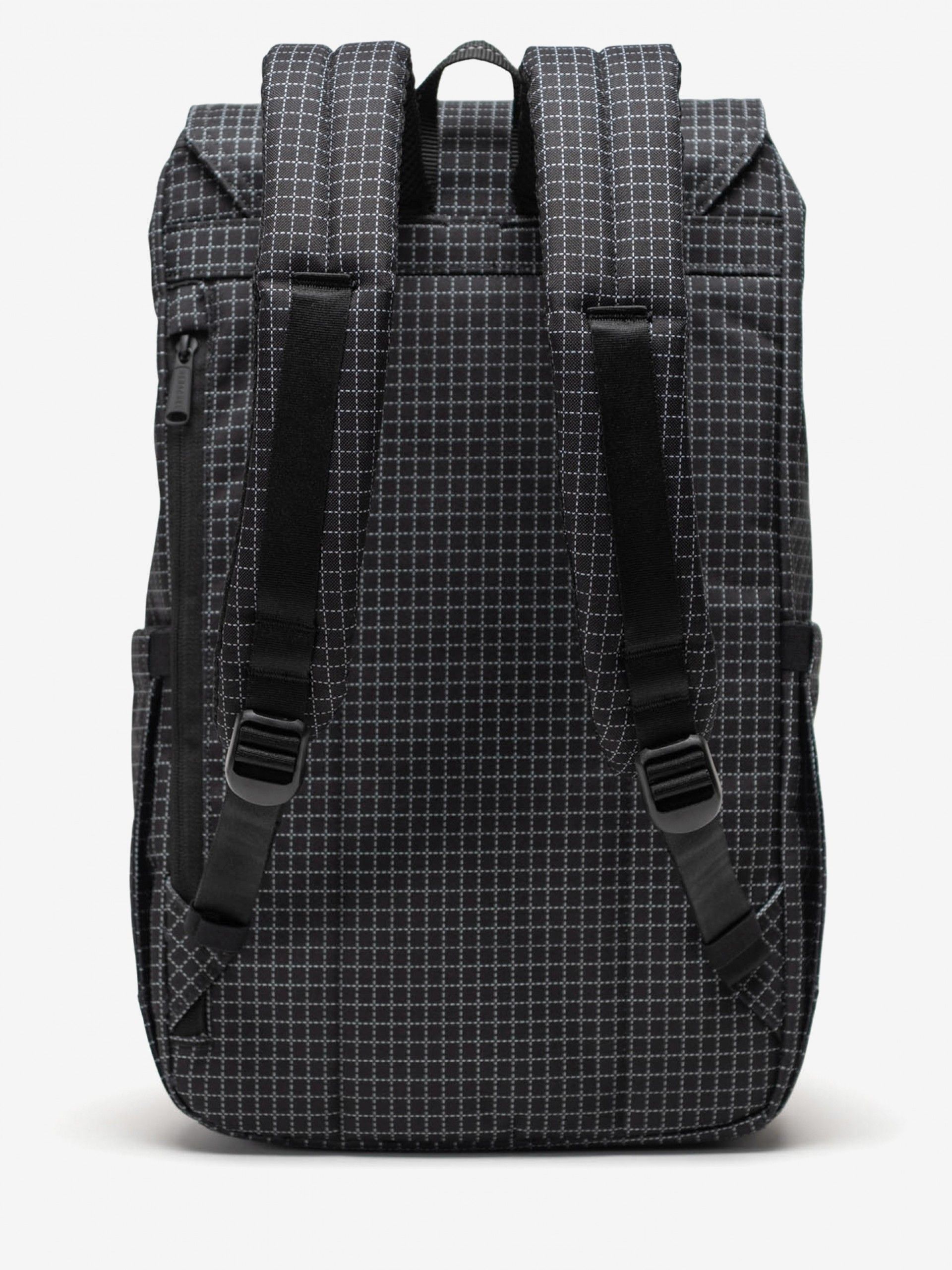 Herschel Retreat 23L Black and White Backpack
