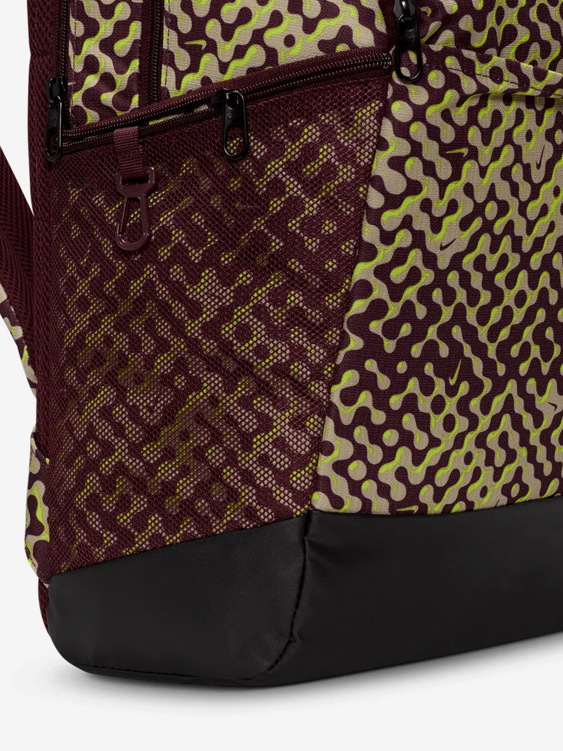 Nike Brasilia 9.5 24L Brown and Green Backpack