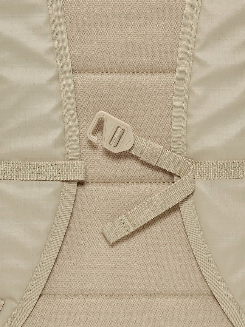 Mochila Nike Heritage Winterized 23L Caqui