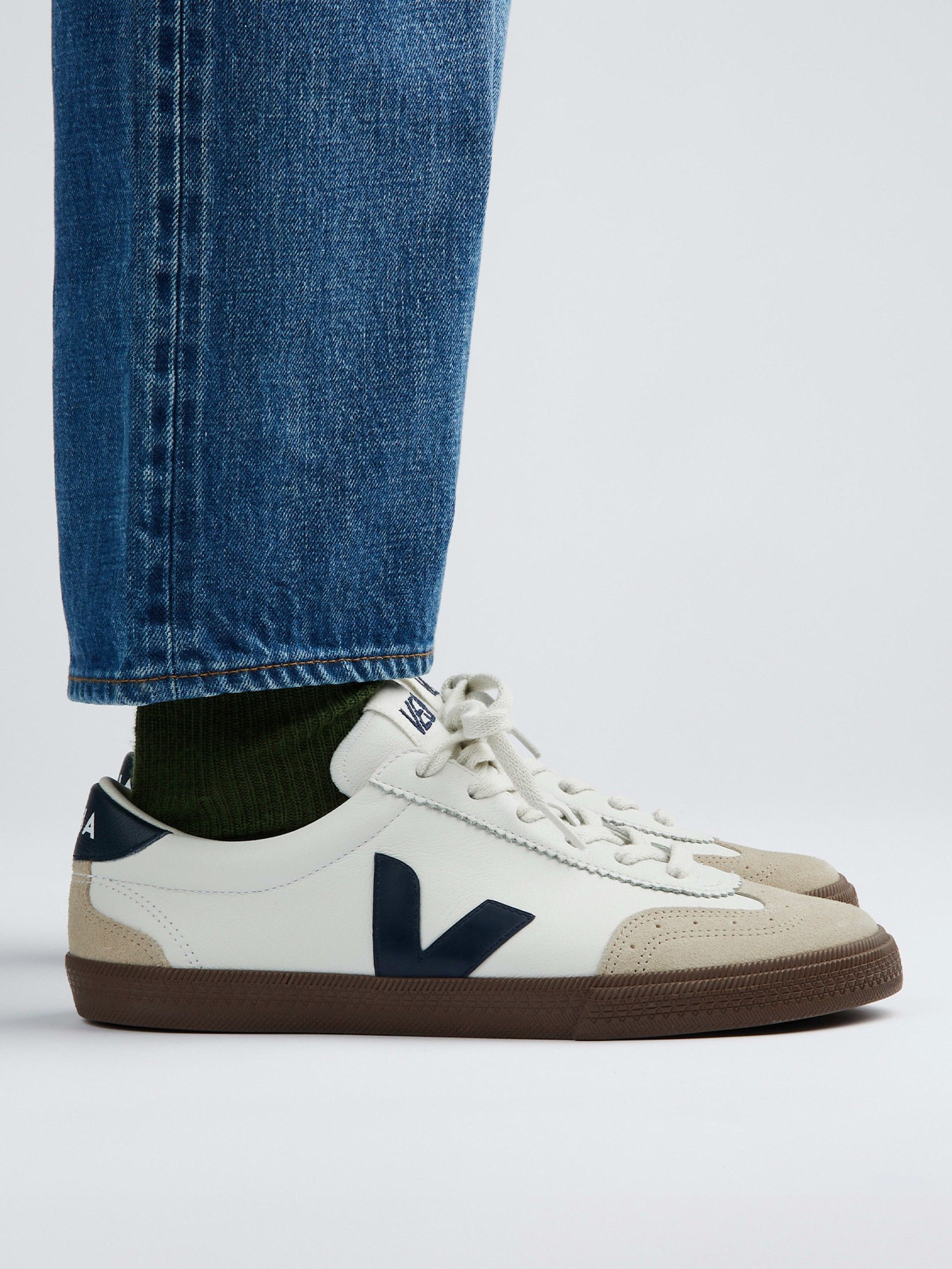 Zapatillas VEJA Volley Blancas y Azules