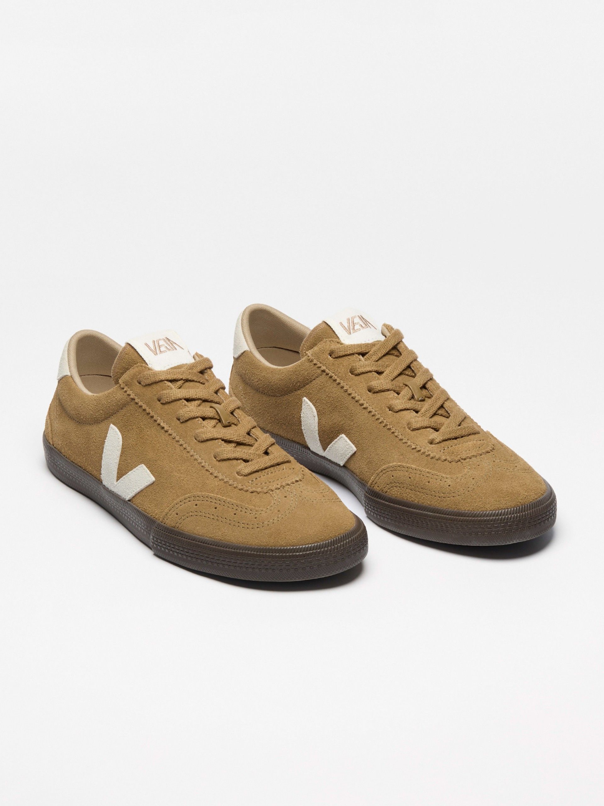 Zapatillas VEJA Volley Camel De Gamuza